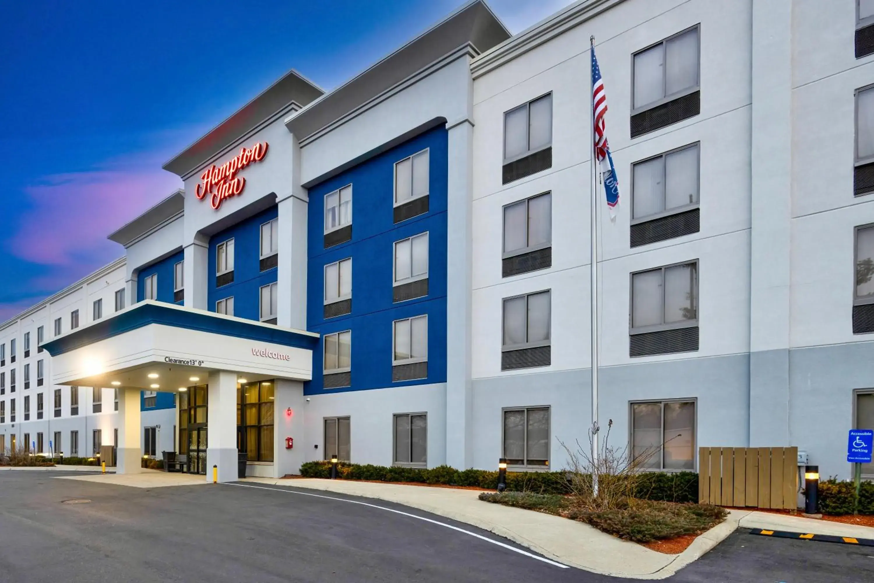Property building in Hampton Inn Haverhill Property building in Hampton Inn Haverhill
