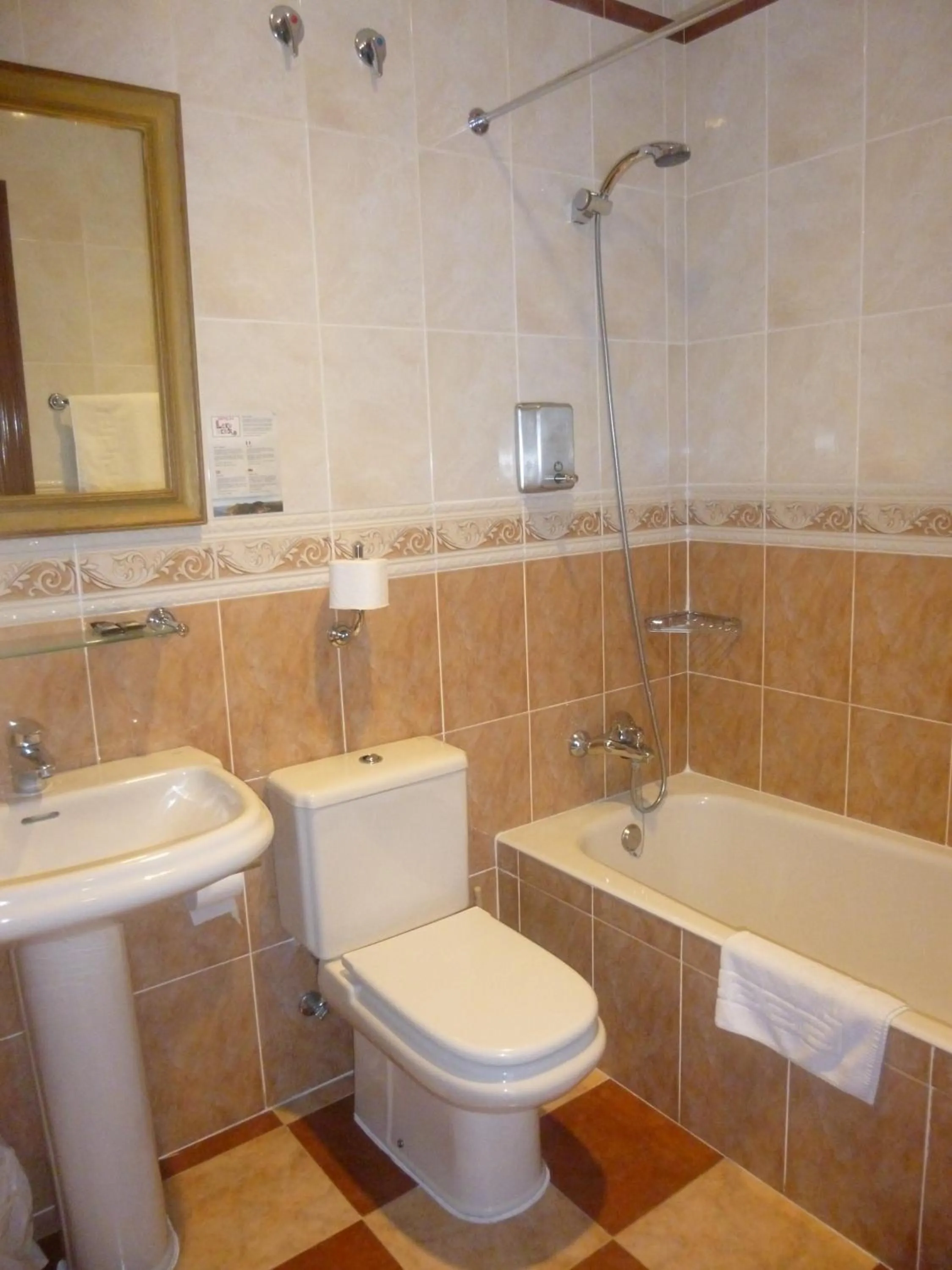 Bathroom in Hotel Leku Eder