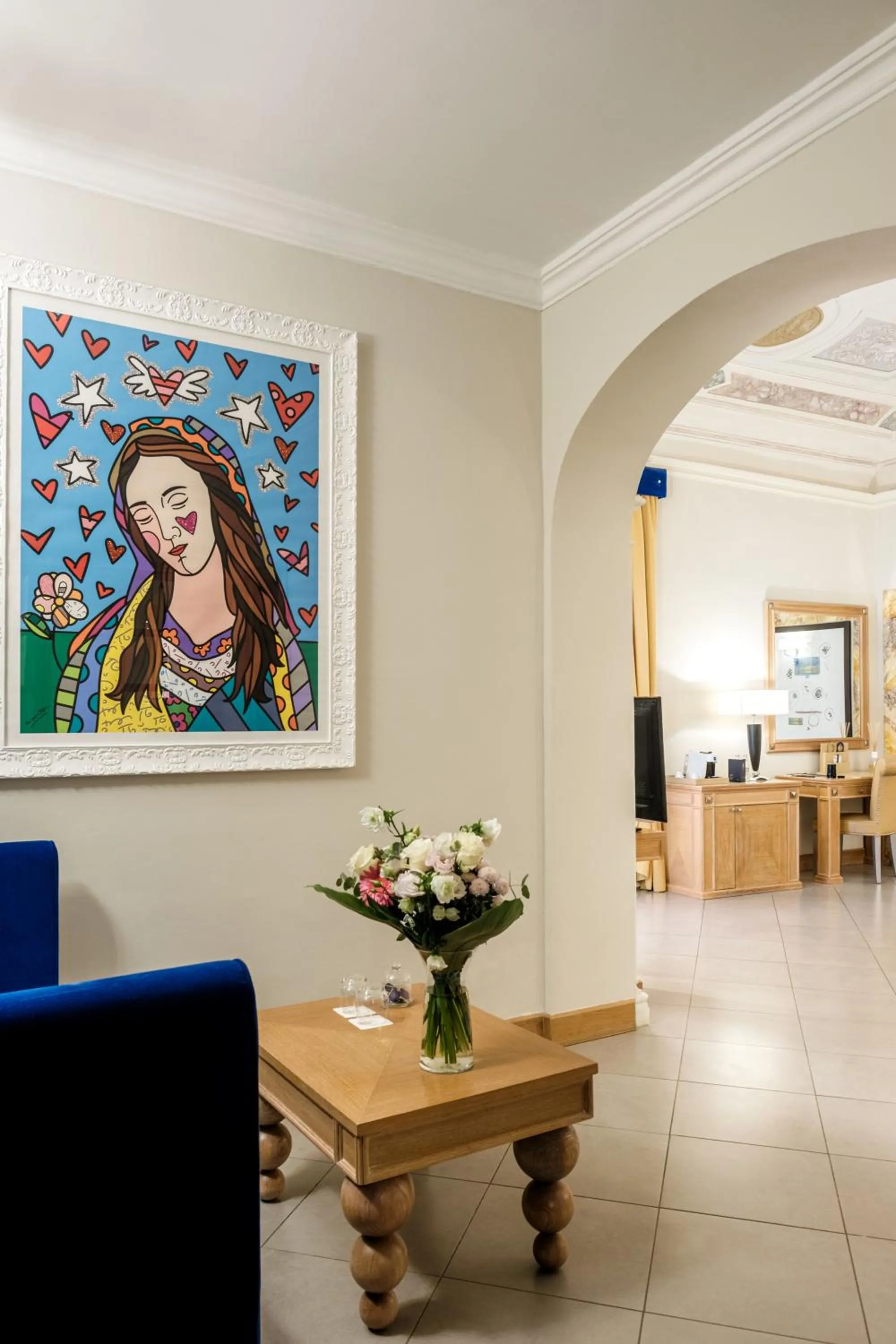 Decorative detail in Villa Tolomei Hotel & Resort