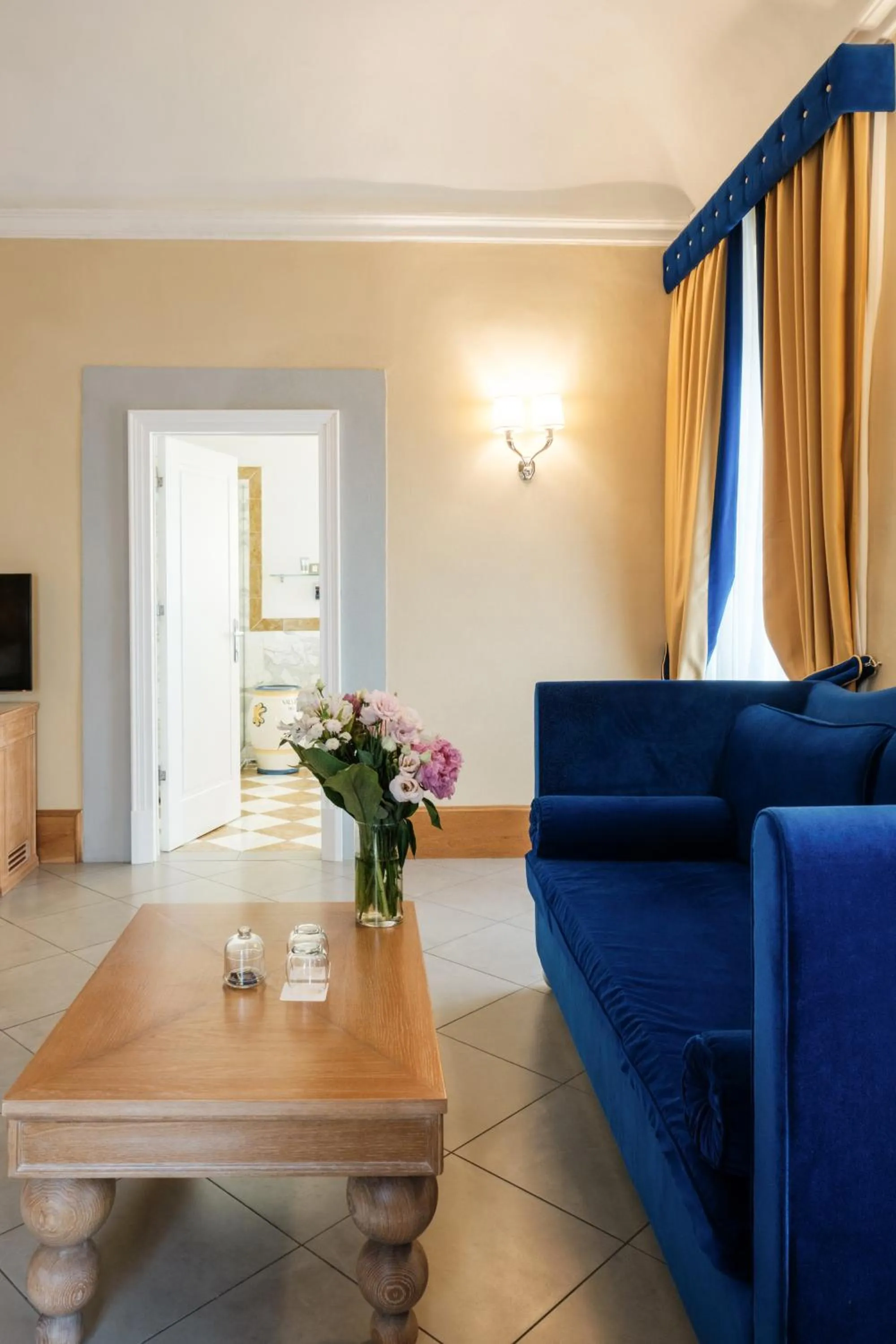 Living room in Villa Tolomei Hotel & Resort