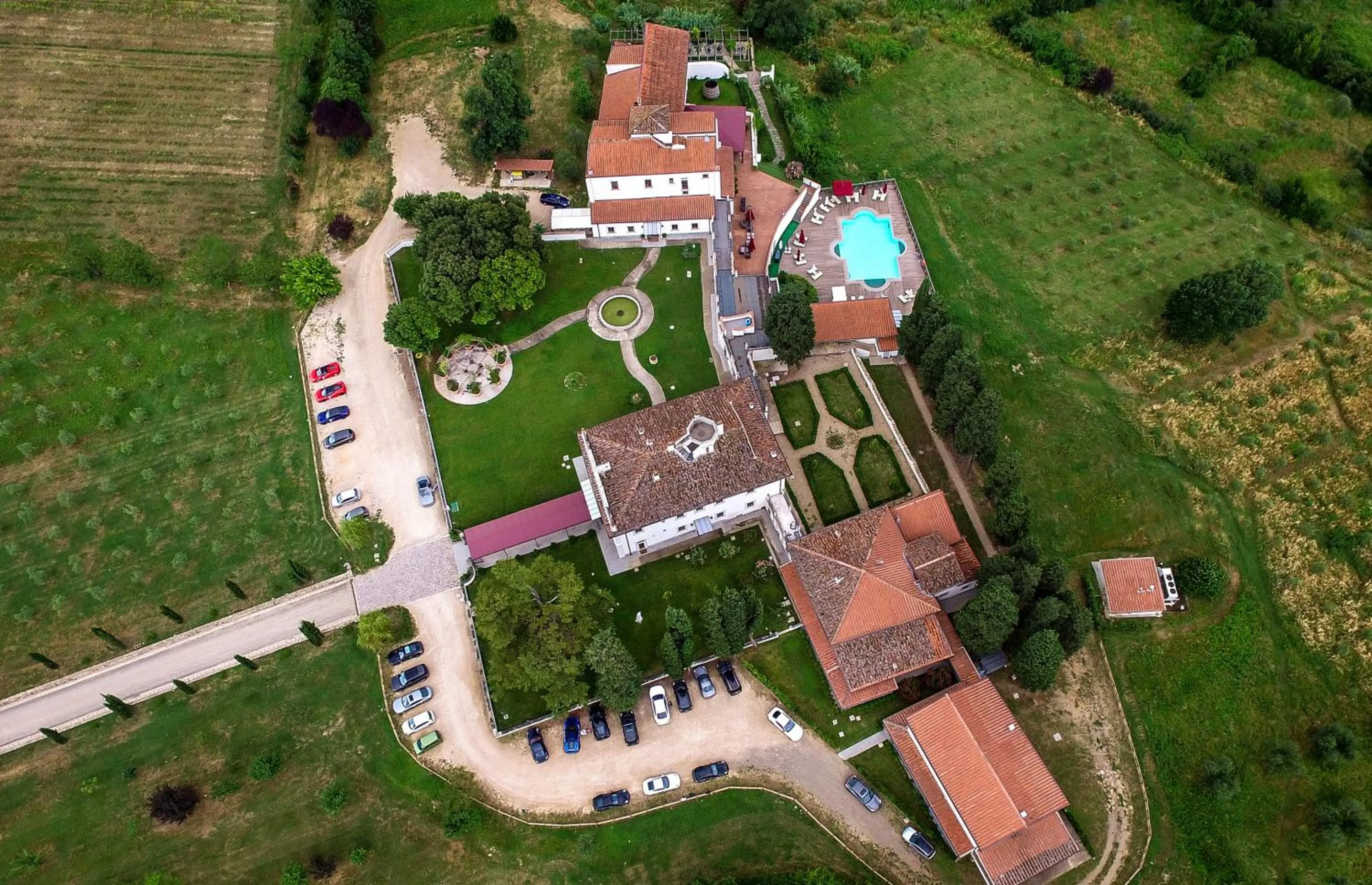 Parking in Villa Tolomei Hotel & Resort