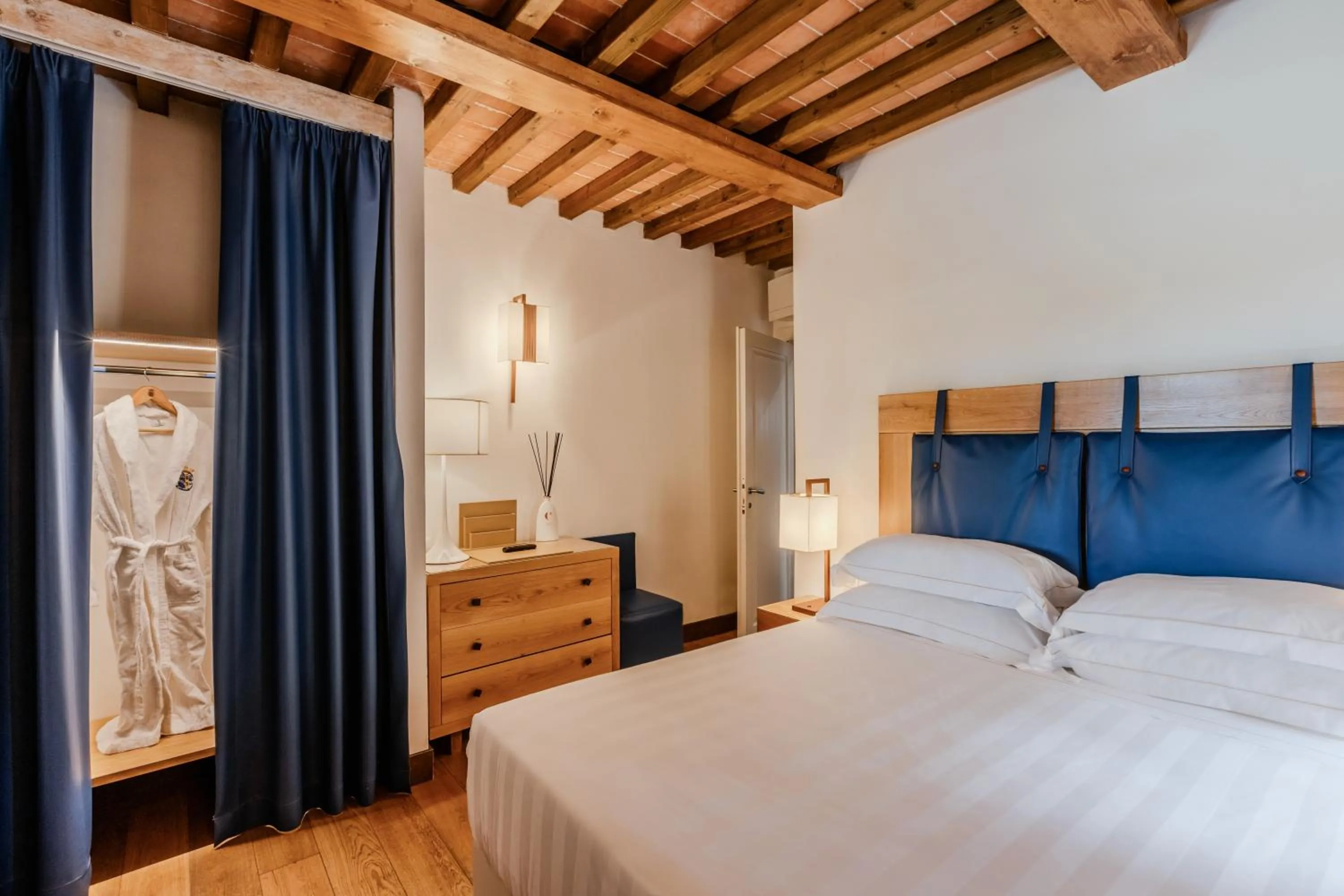 Bedroom, Bed in Villa Tolomei Hotel & Resort