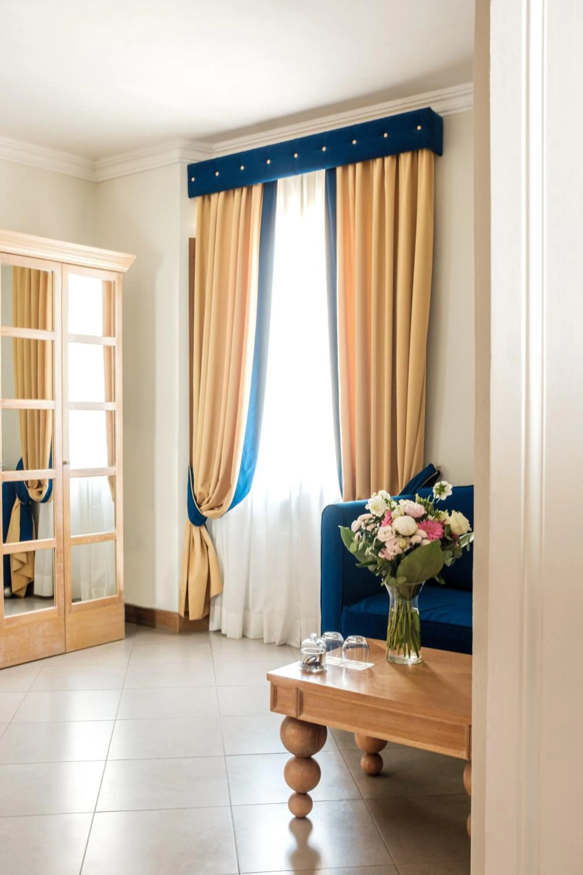 Photo of the whole room in Villa Tolomei Hotel & Resort