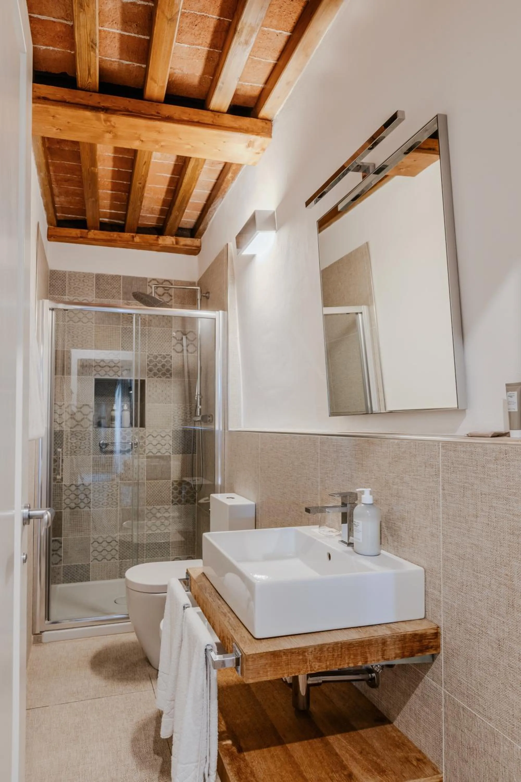 Bathroom in Villa Tolomei Hotel & Resort