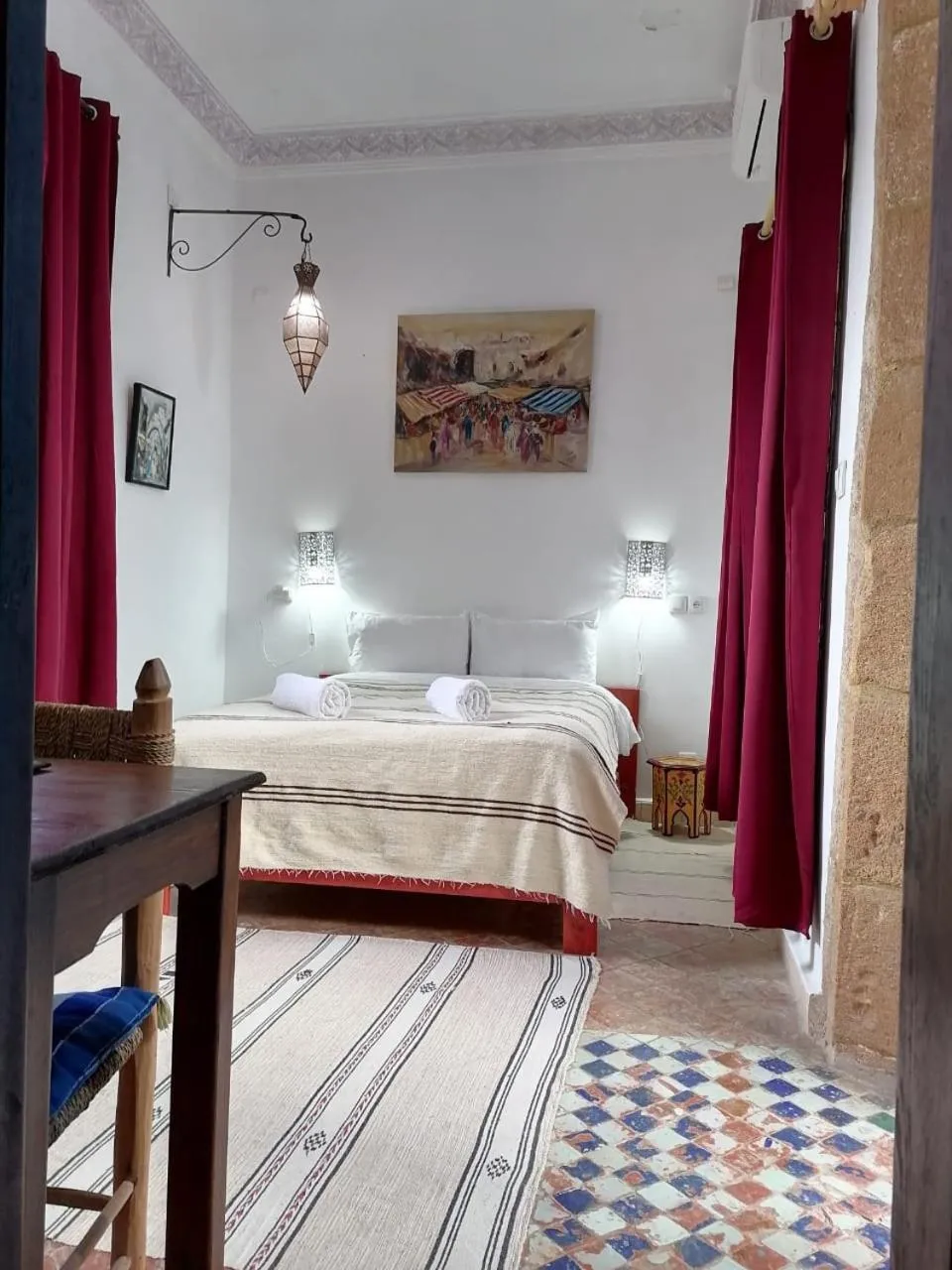 Photo of the whole room, Bed in Riad Le Cheval Blanc