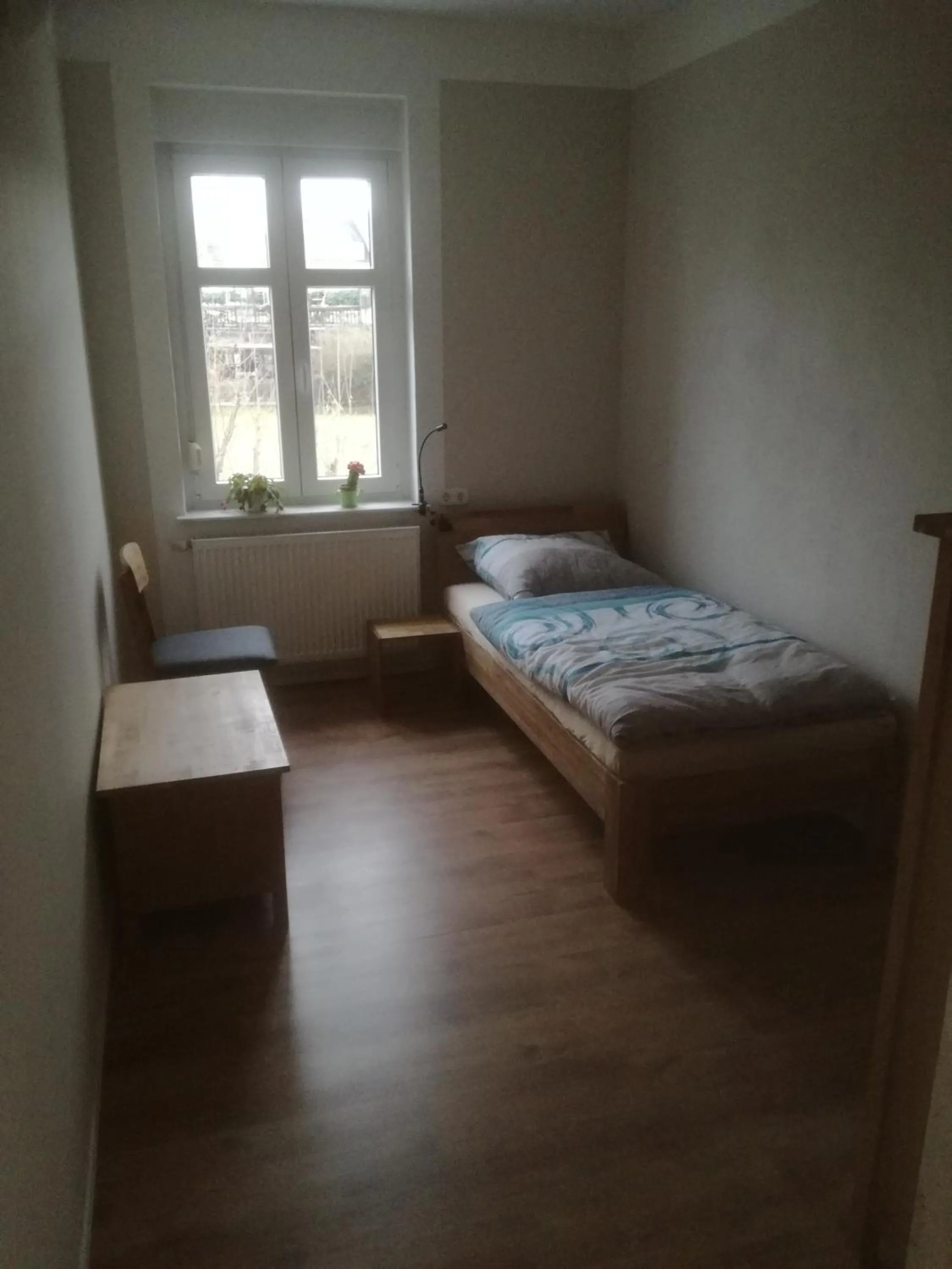 Photo of the whole room, Bed in Auestraße 94A