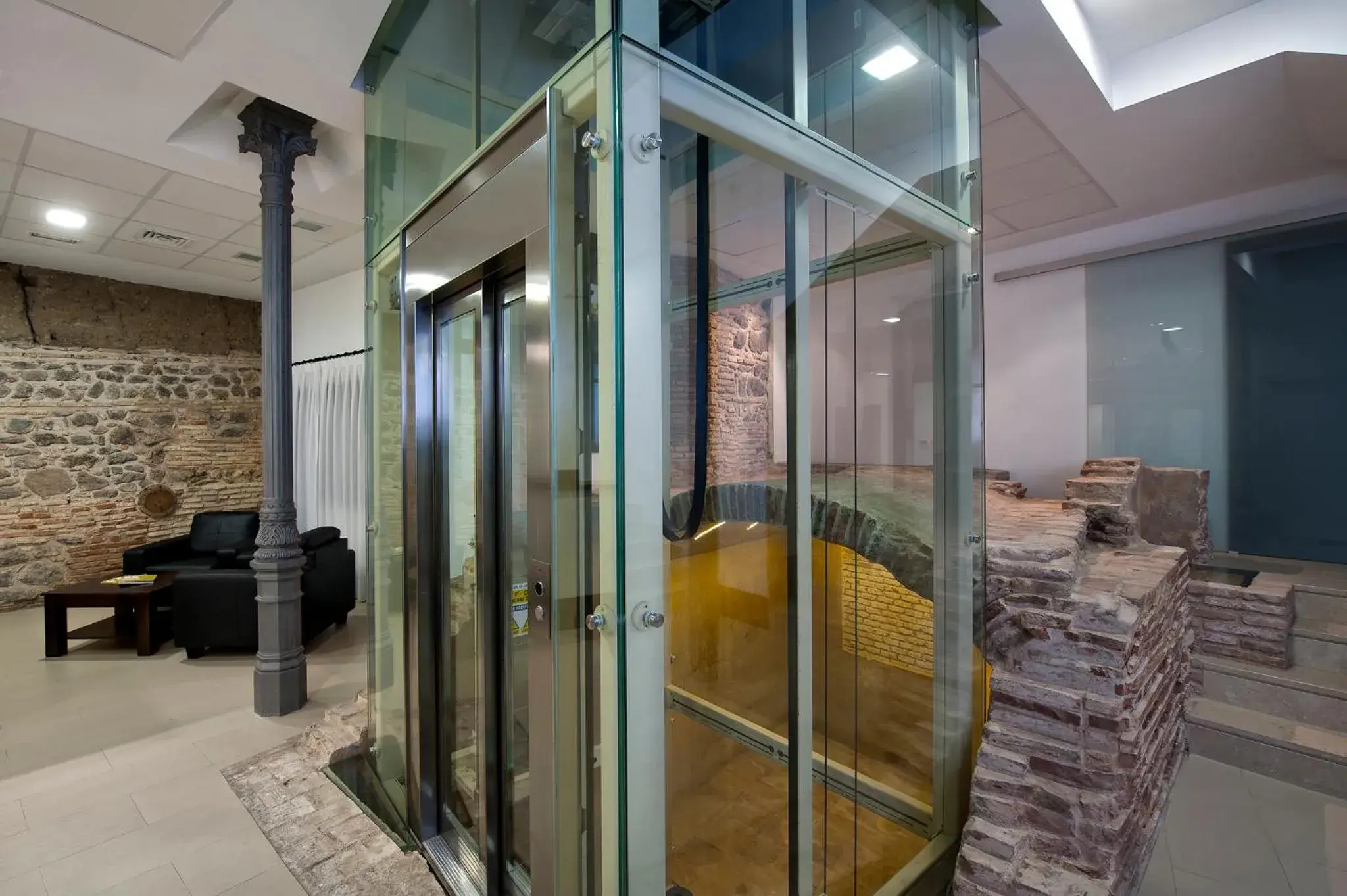 Lobby or reception in Hotel Domus Plaza Zocodover Lobby or reception in Hotel Domus Plaza Zocodover