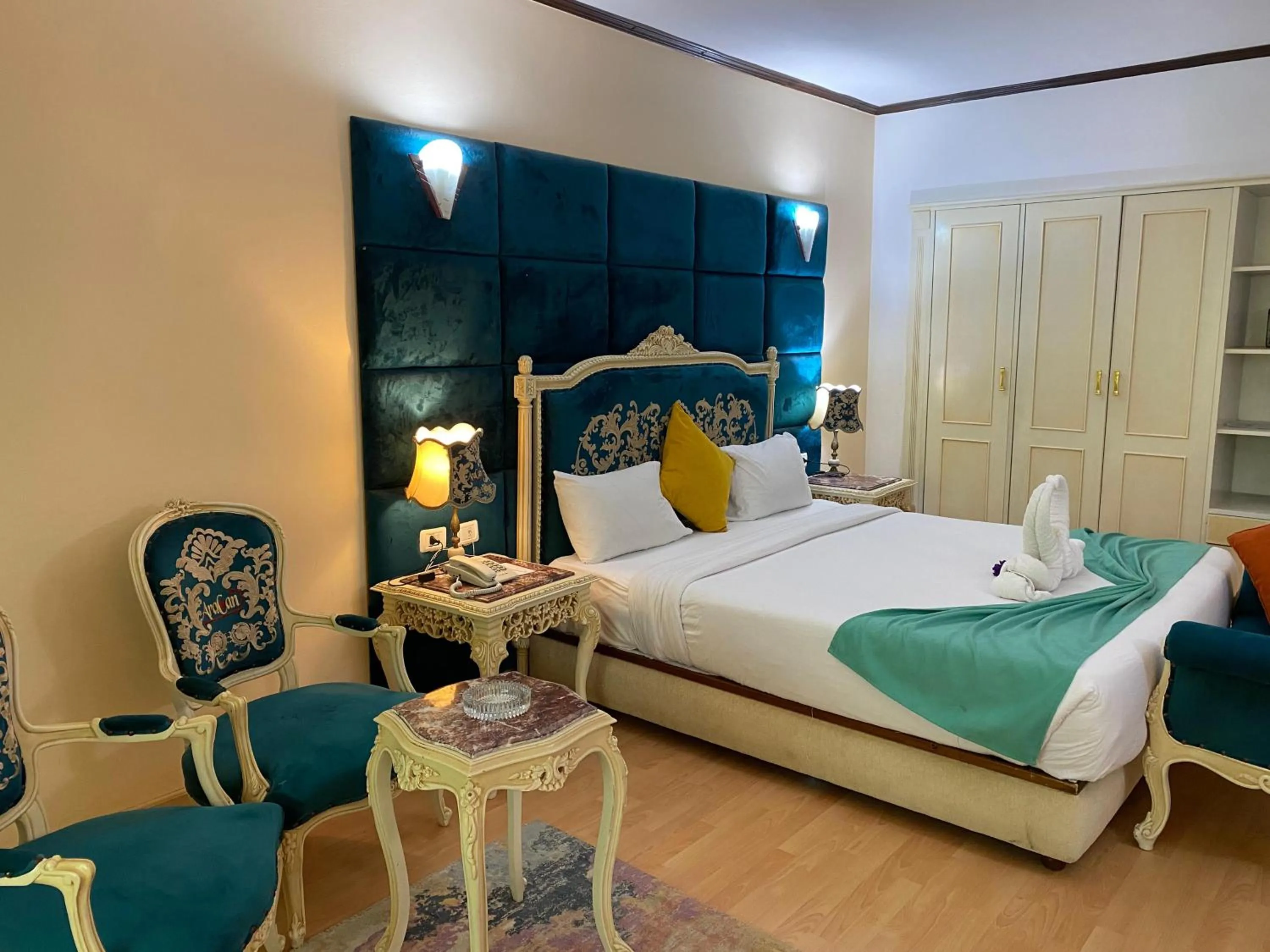 Bedroom, Bed in Aracan Portsaid