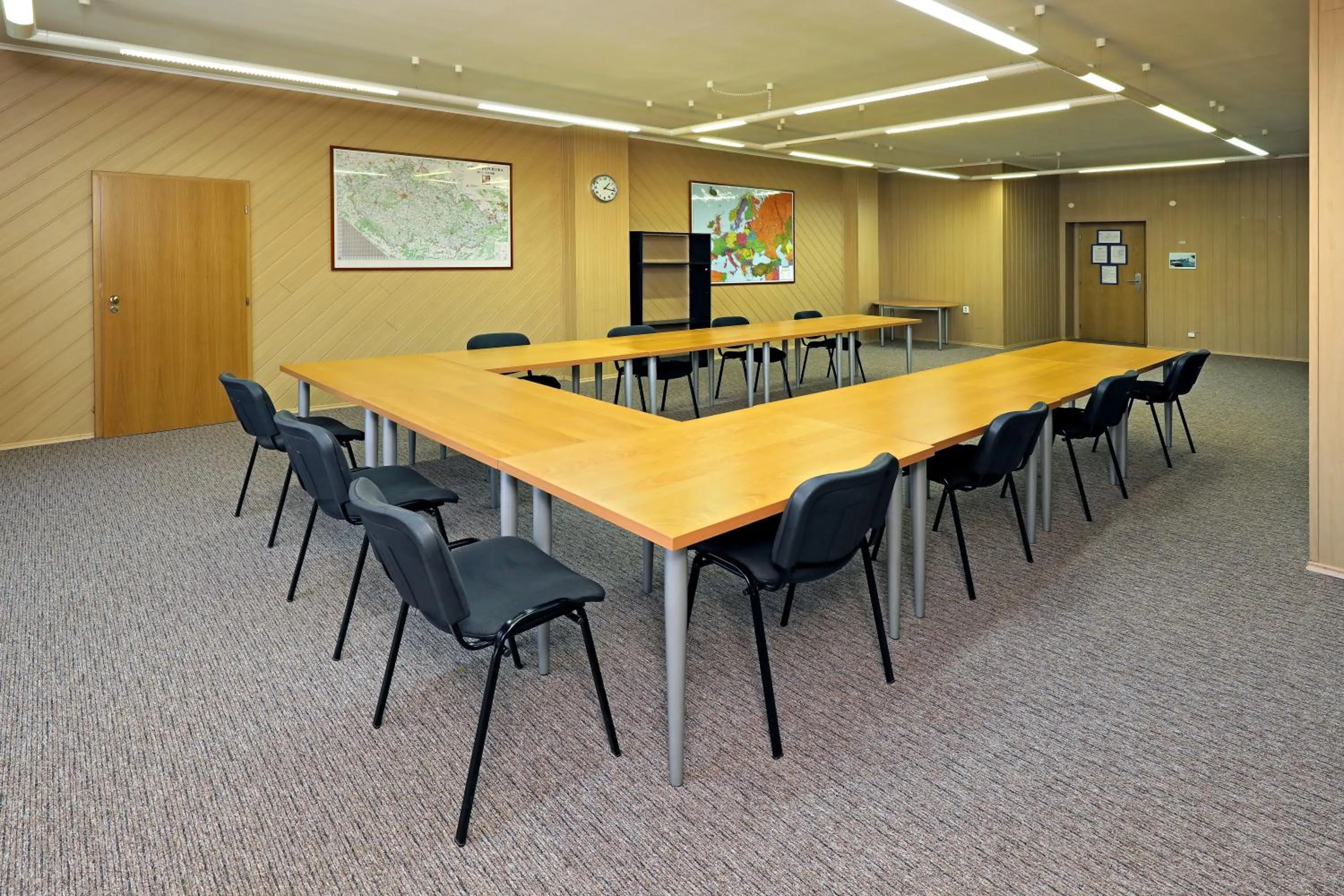 Business facilities in Hotel Laguna Slapy