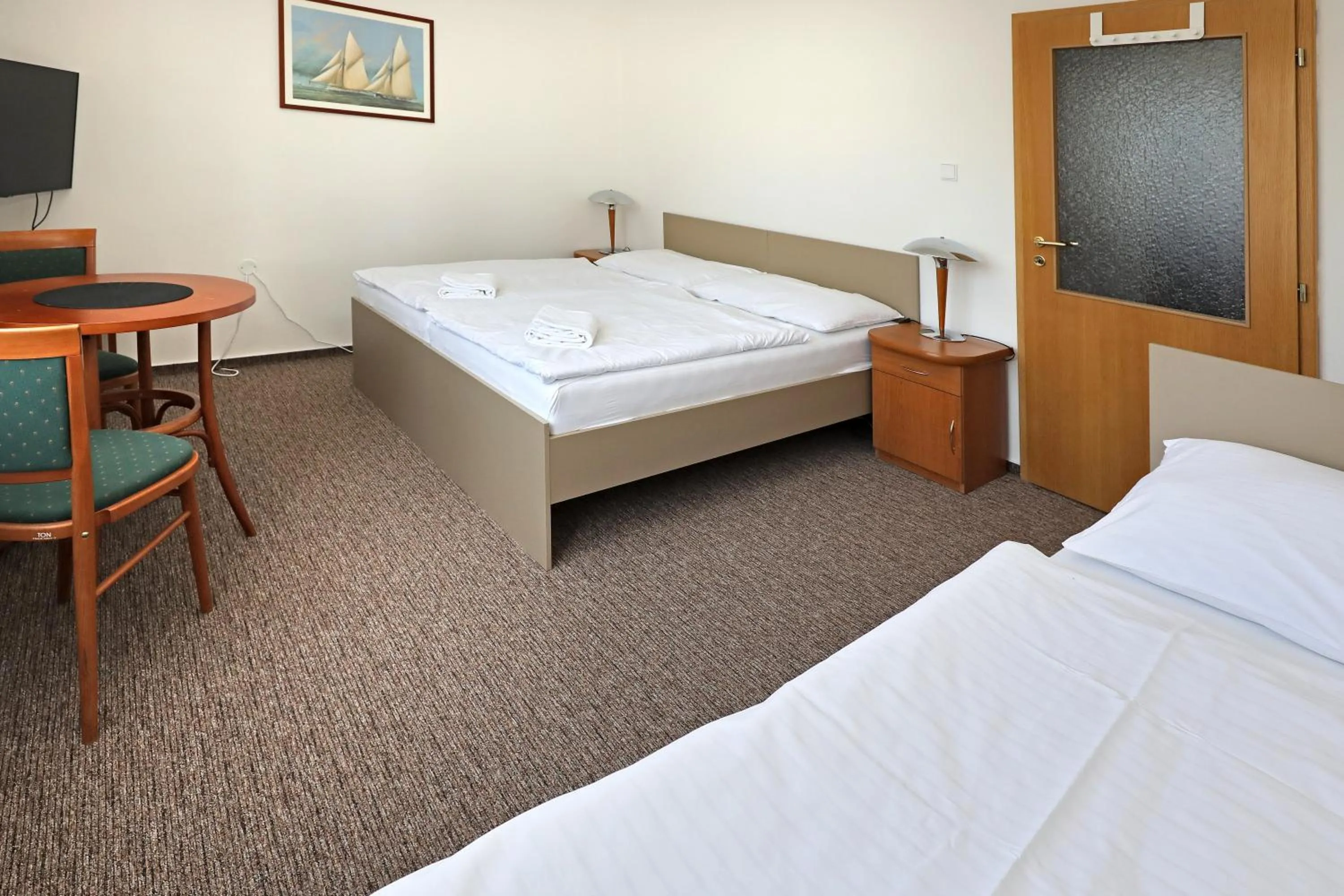 Photo of the whole room in Hotel Laguna Slapy