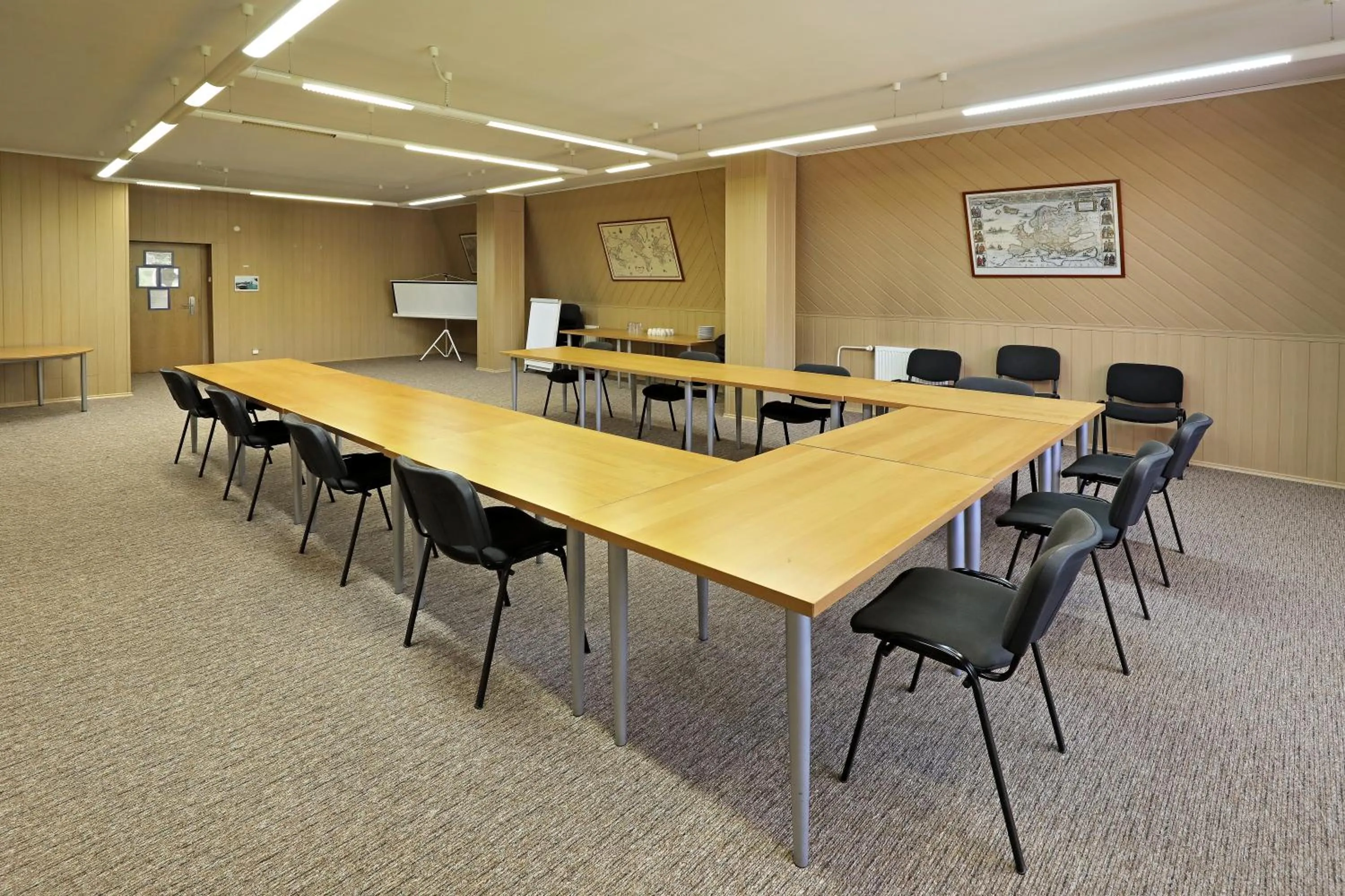 Business facilities in Hotel Laguna Slapy