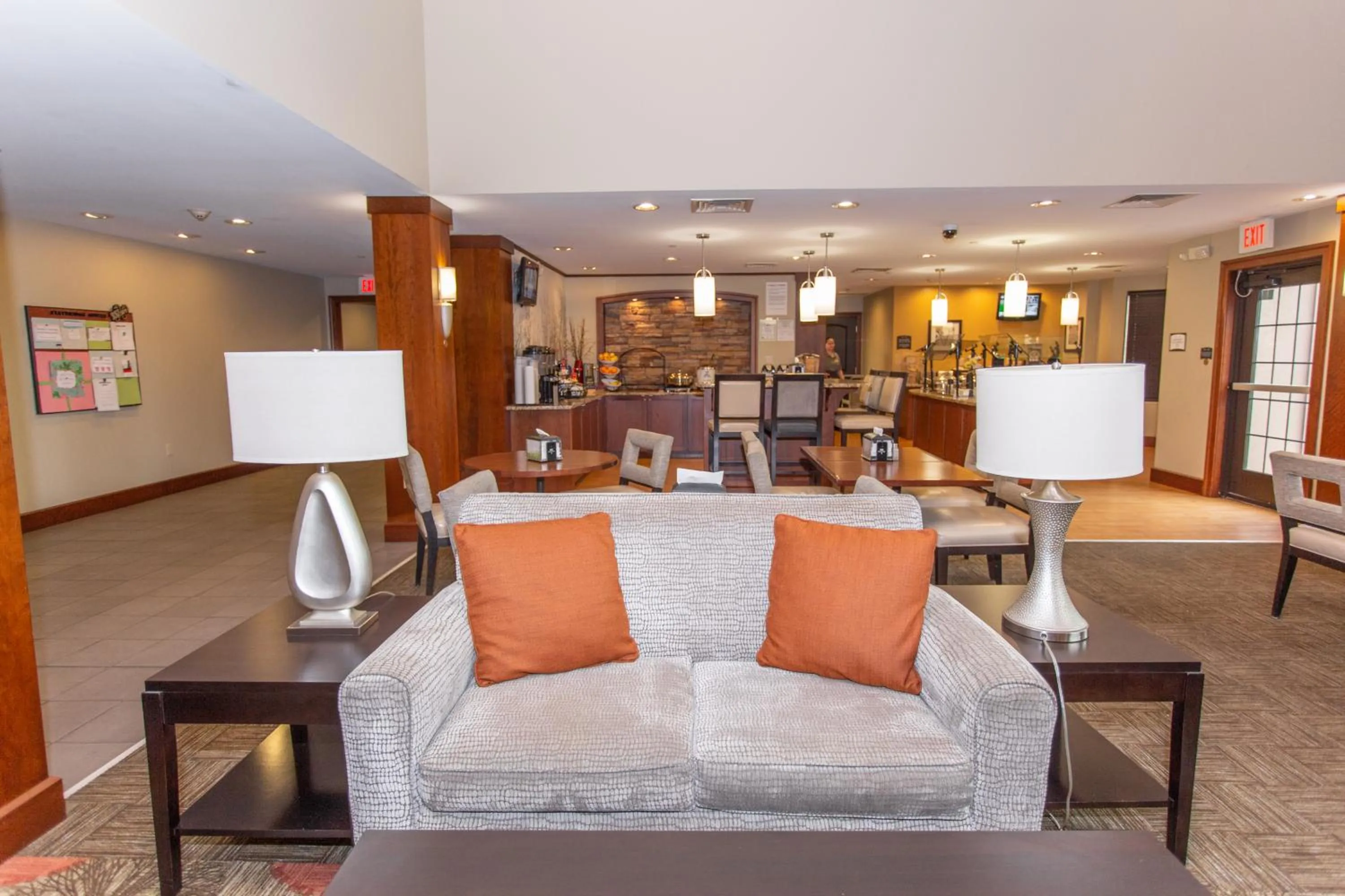 Lobby or reception in Staybridge Suites Bowling Green by IHG