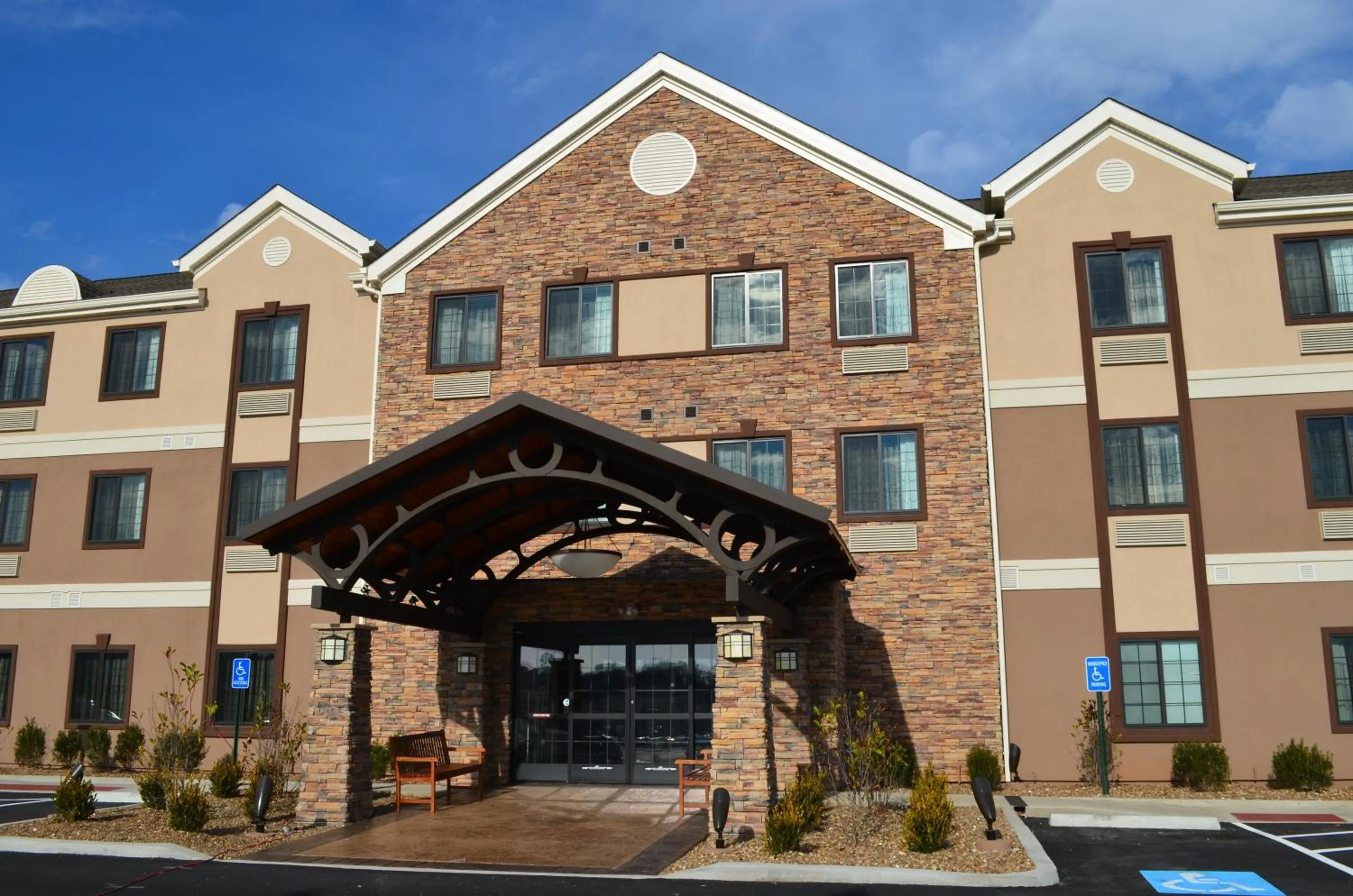 Property building in Staybridge Suites Bowling Green by IHG