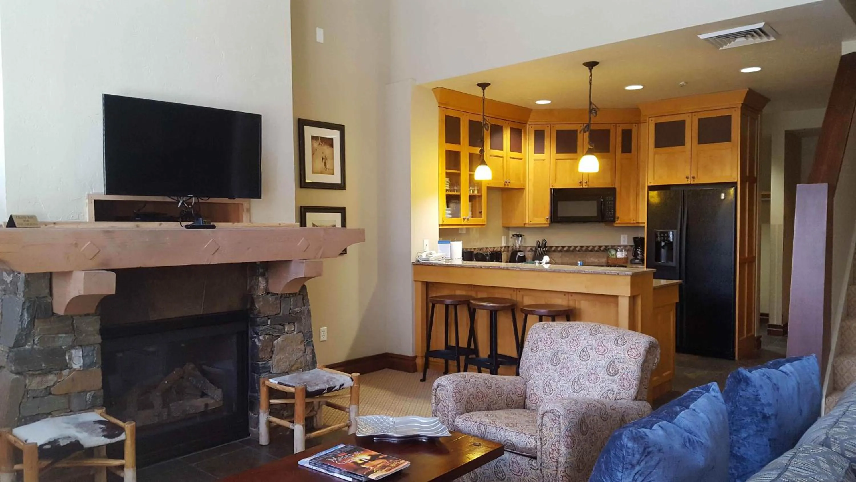 Kitchen or kitchenette in Raintree's The Miners Club Park City