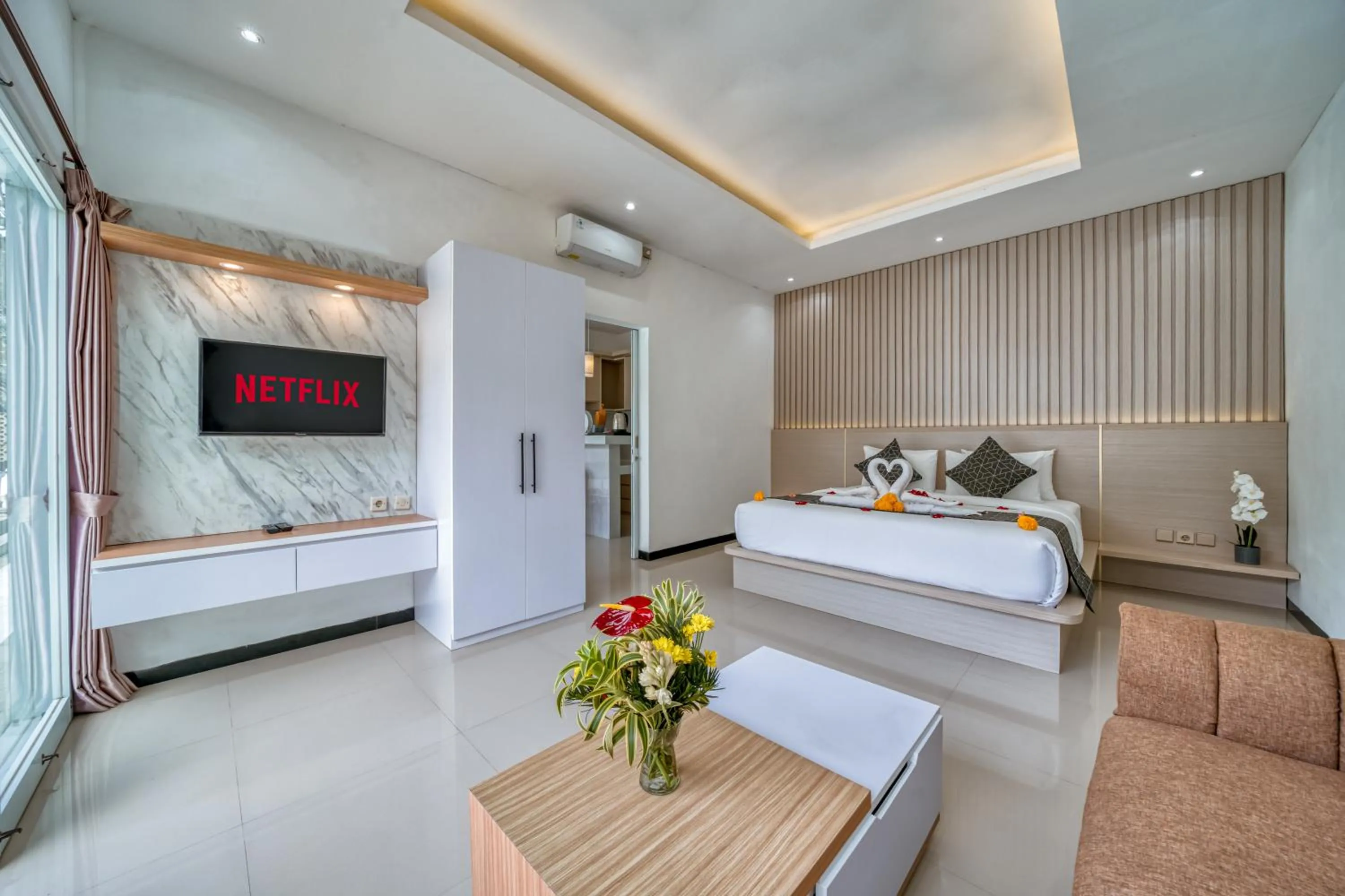 TV and multimedia, Bed in Cipta Hotel Uluwatu