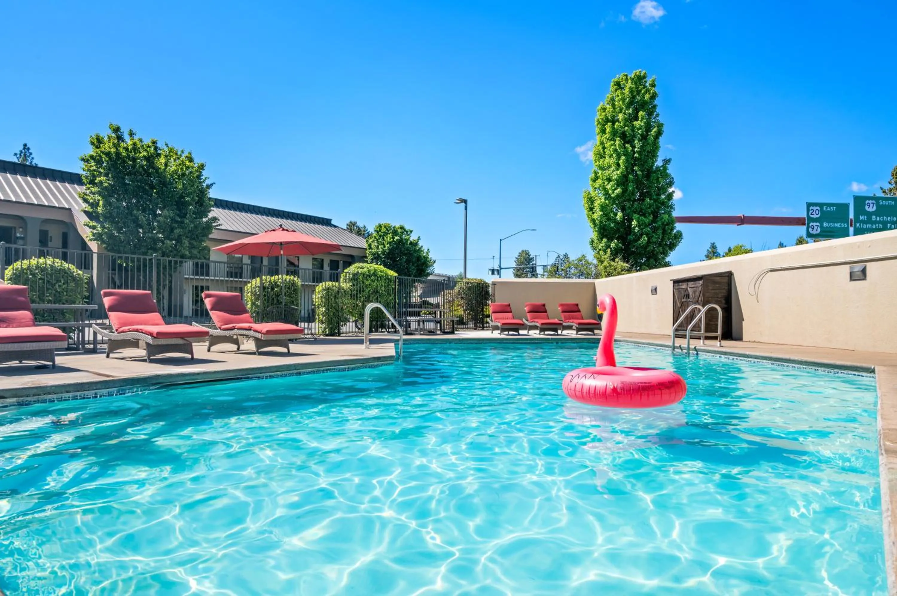 Day in Red Lion Inn & Suites Deschutes River - Bend