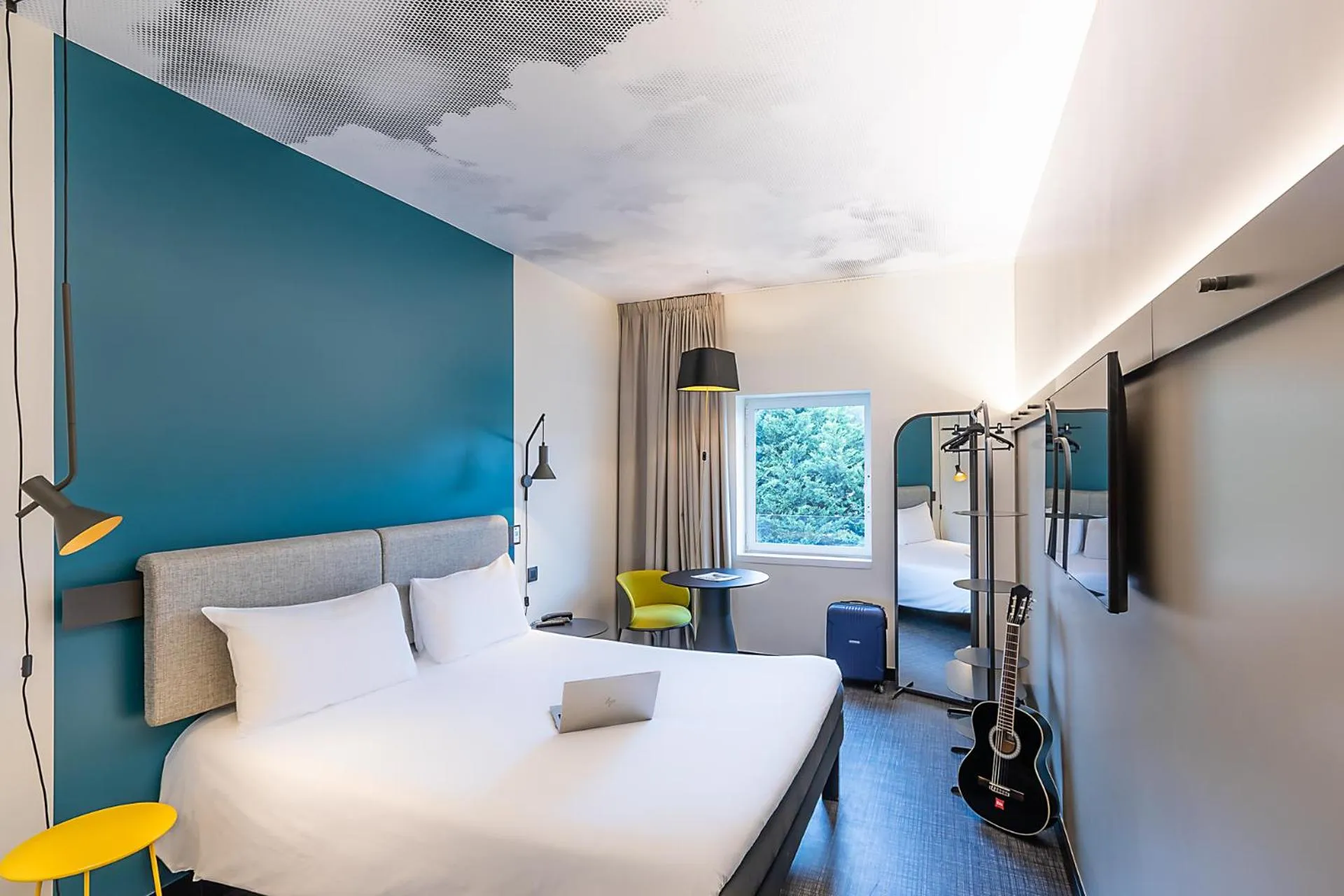 Bed in Hotel ibis Lisboa Alfragide