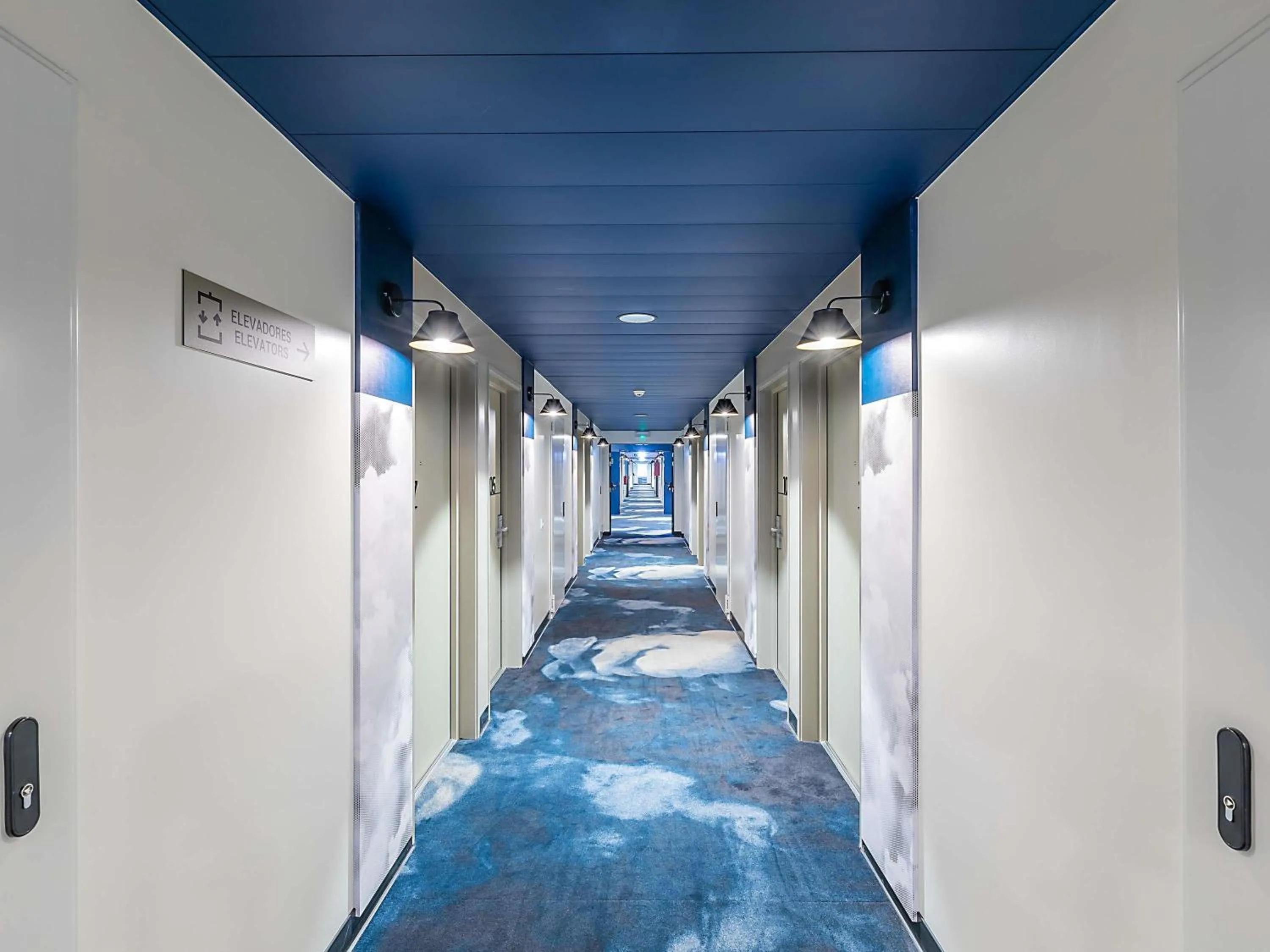 Bedroom in Hotel ibis Lisboa Alfragide