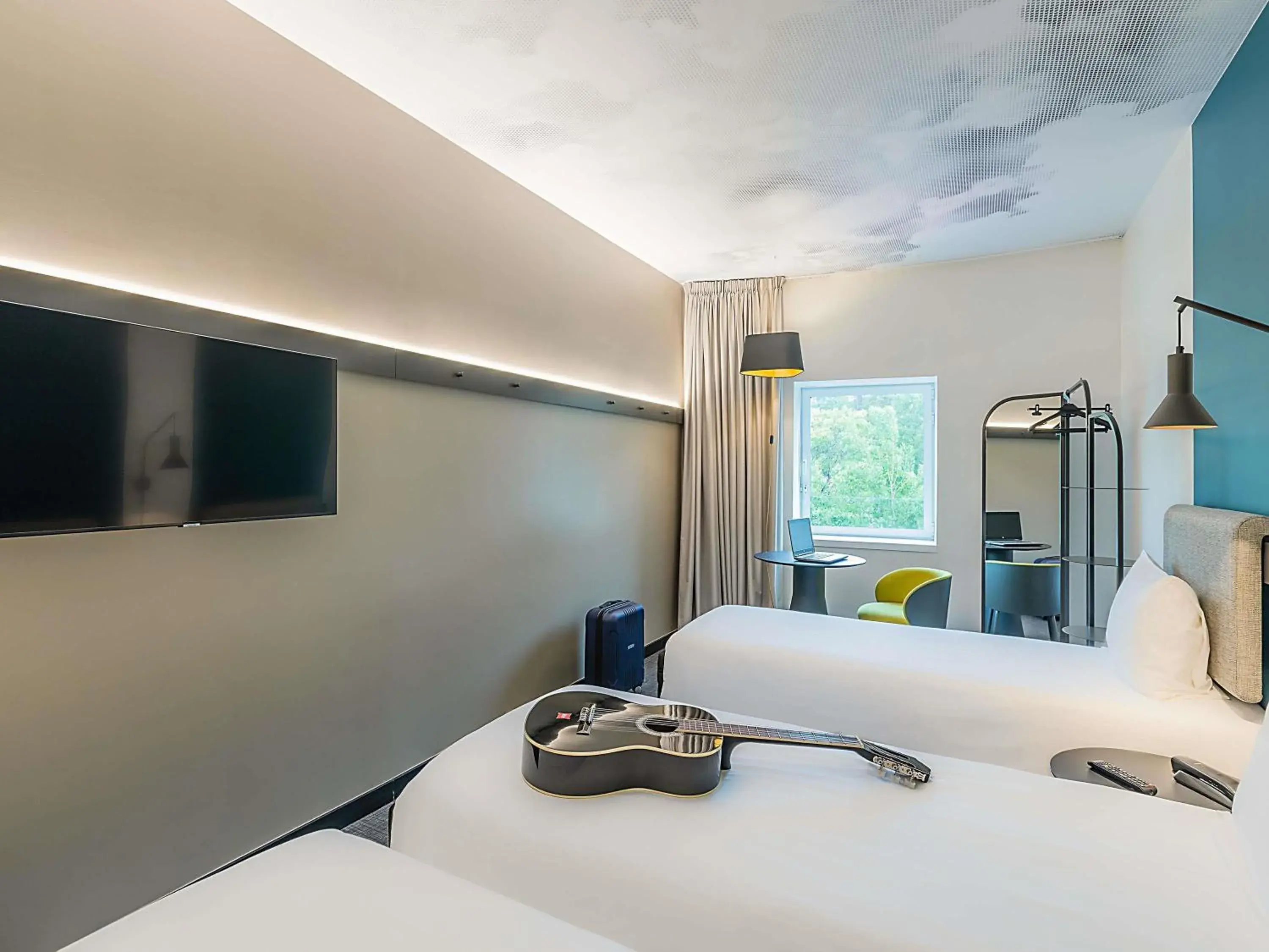 Bedroom, Bed in Hotel ibis Lisboa Alfragide Bedroom, Bed in Hotel ibis Lisboa Alfragide