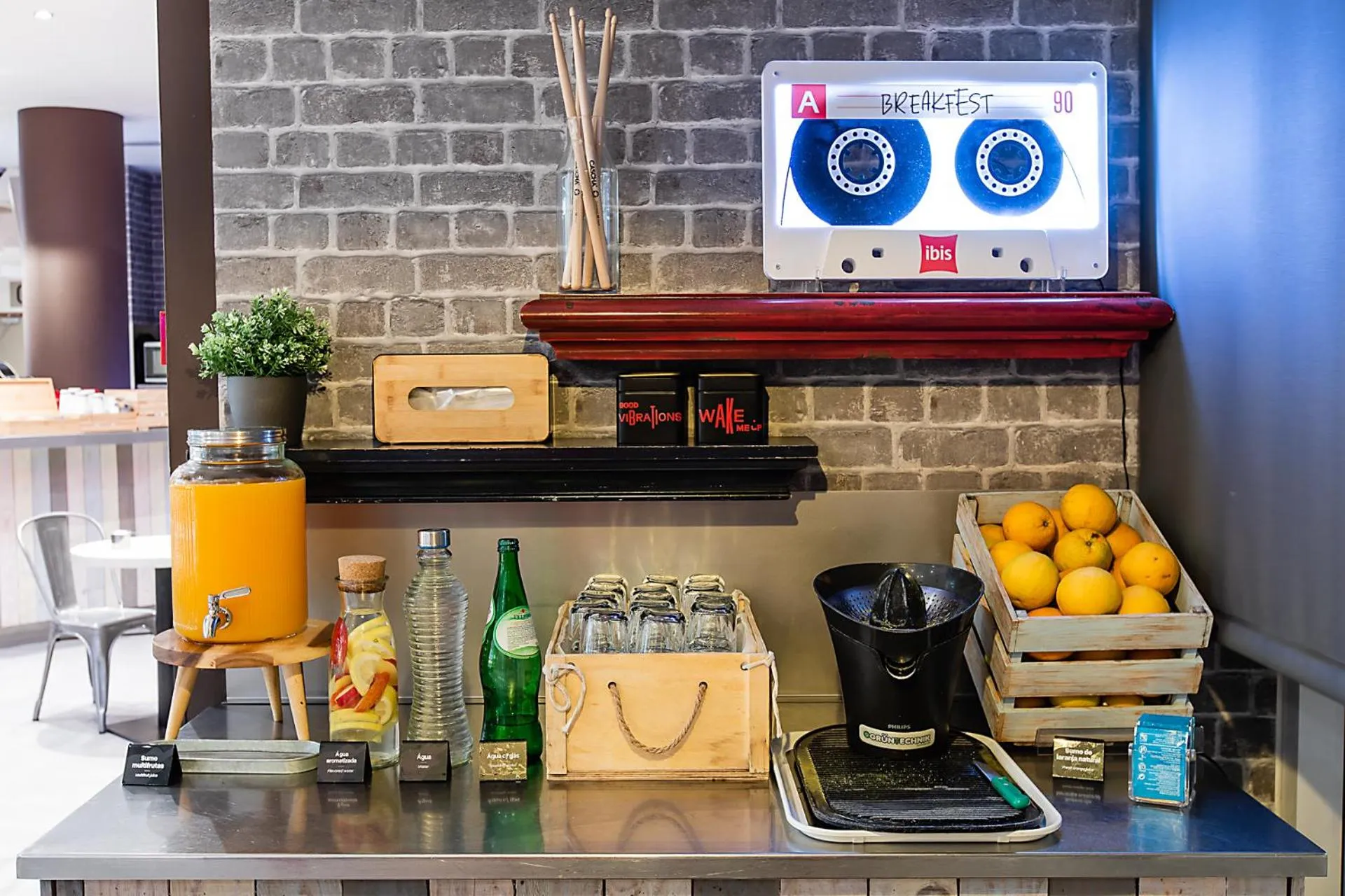 Food and drinks in Hotel ibis Lisboa Alfragide