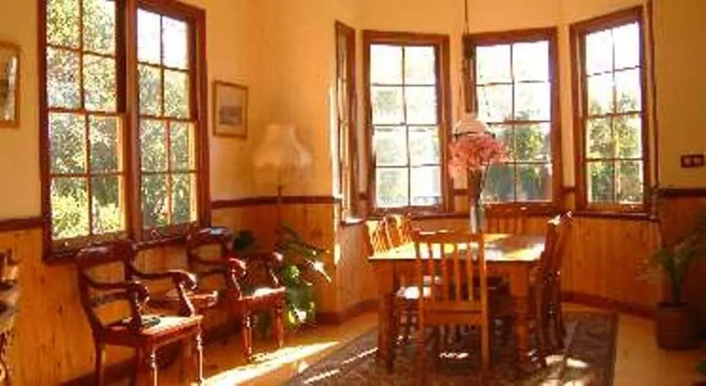 Dining area in Butterfly Farm Bed and Breakfast Nirranda