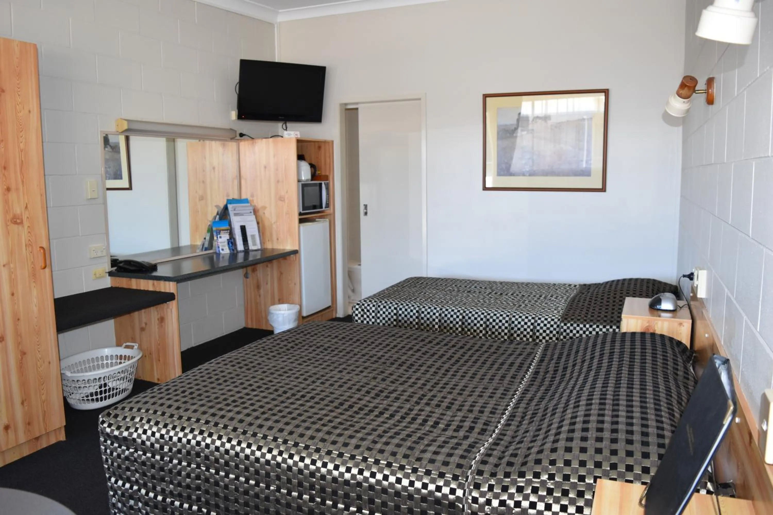 Bed in Black Diamond Motel