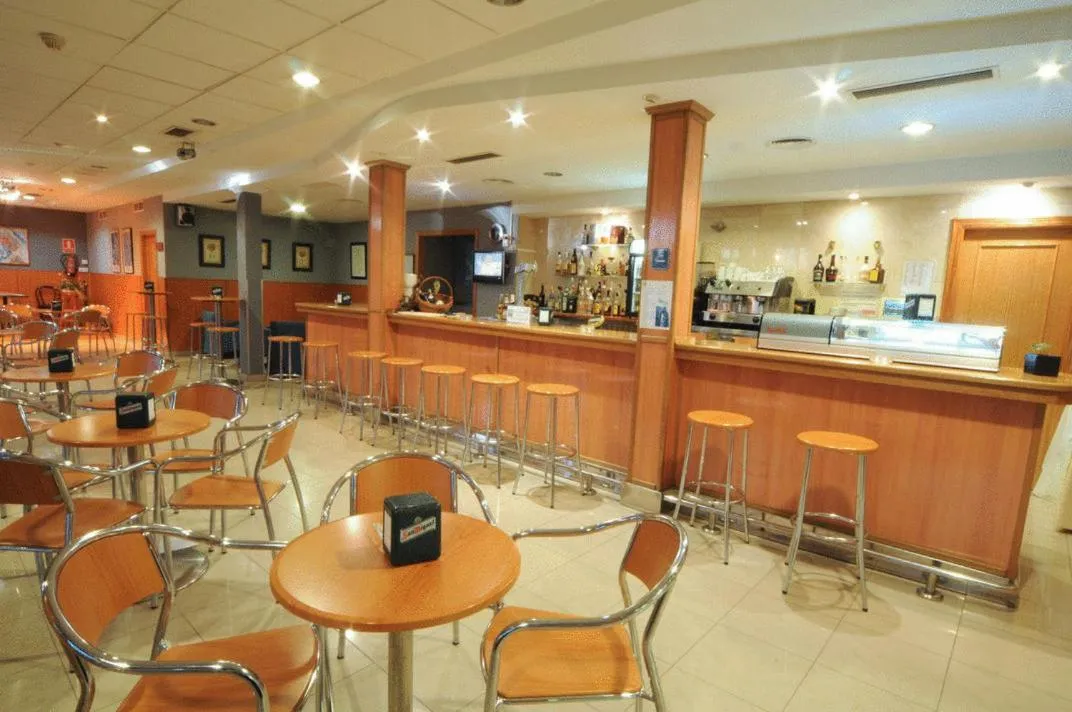 Lounge or bar in Hotel Montemar