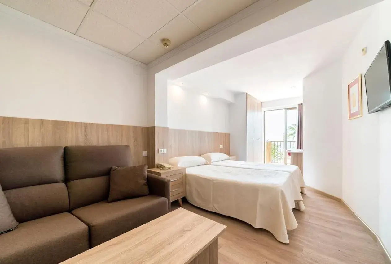 Bedroom, Bed in Hotel Montemar Bedroom, Bed in Hotel Montemar