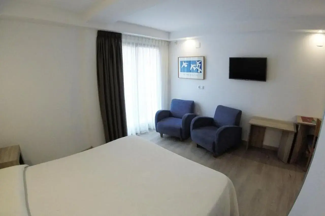 Bedroom, Bed in Hotel Montemar Bedroom, Bed in Hotel Montemar