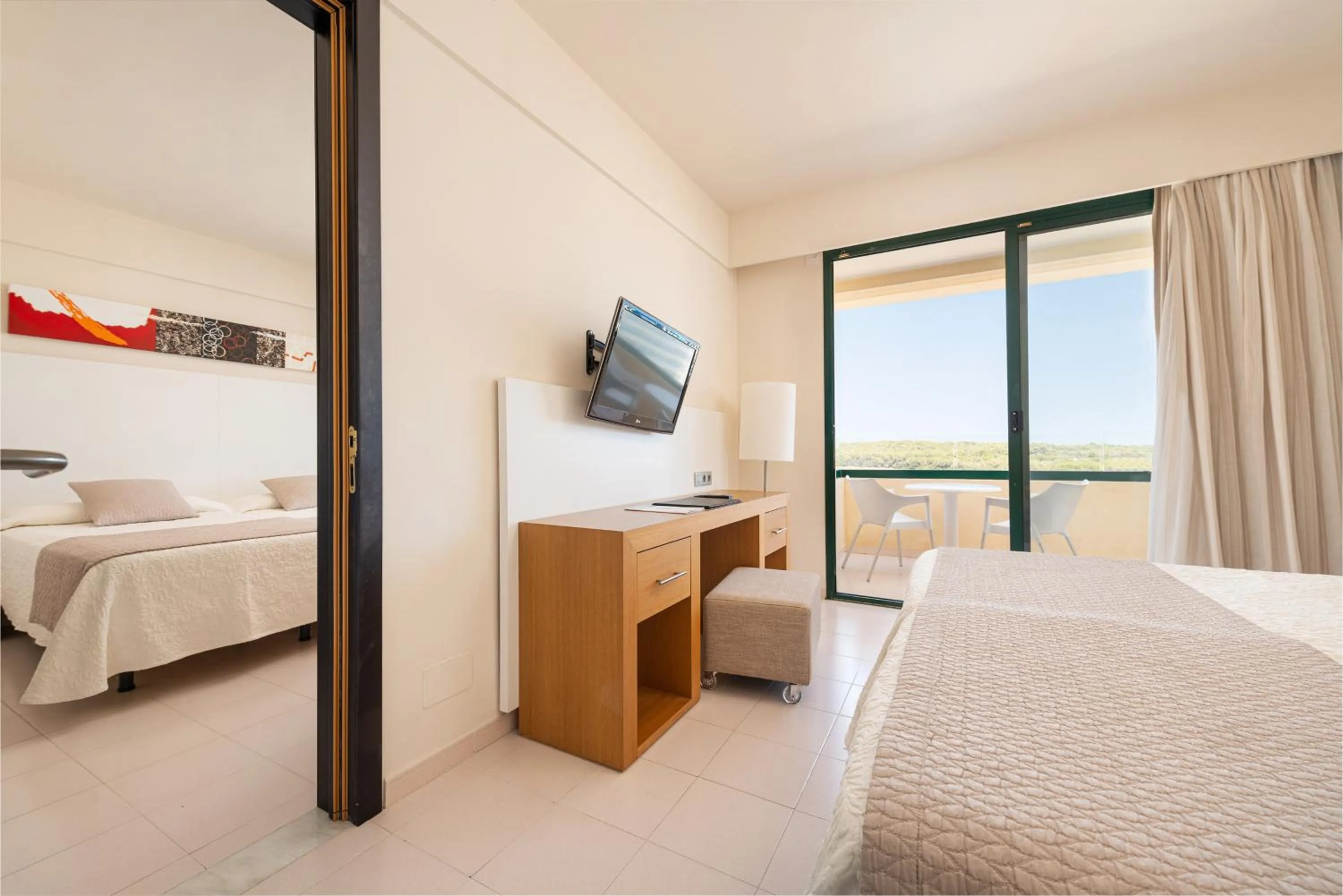 Photo of the whole room, Bed in Welikehotel Marfil Playa