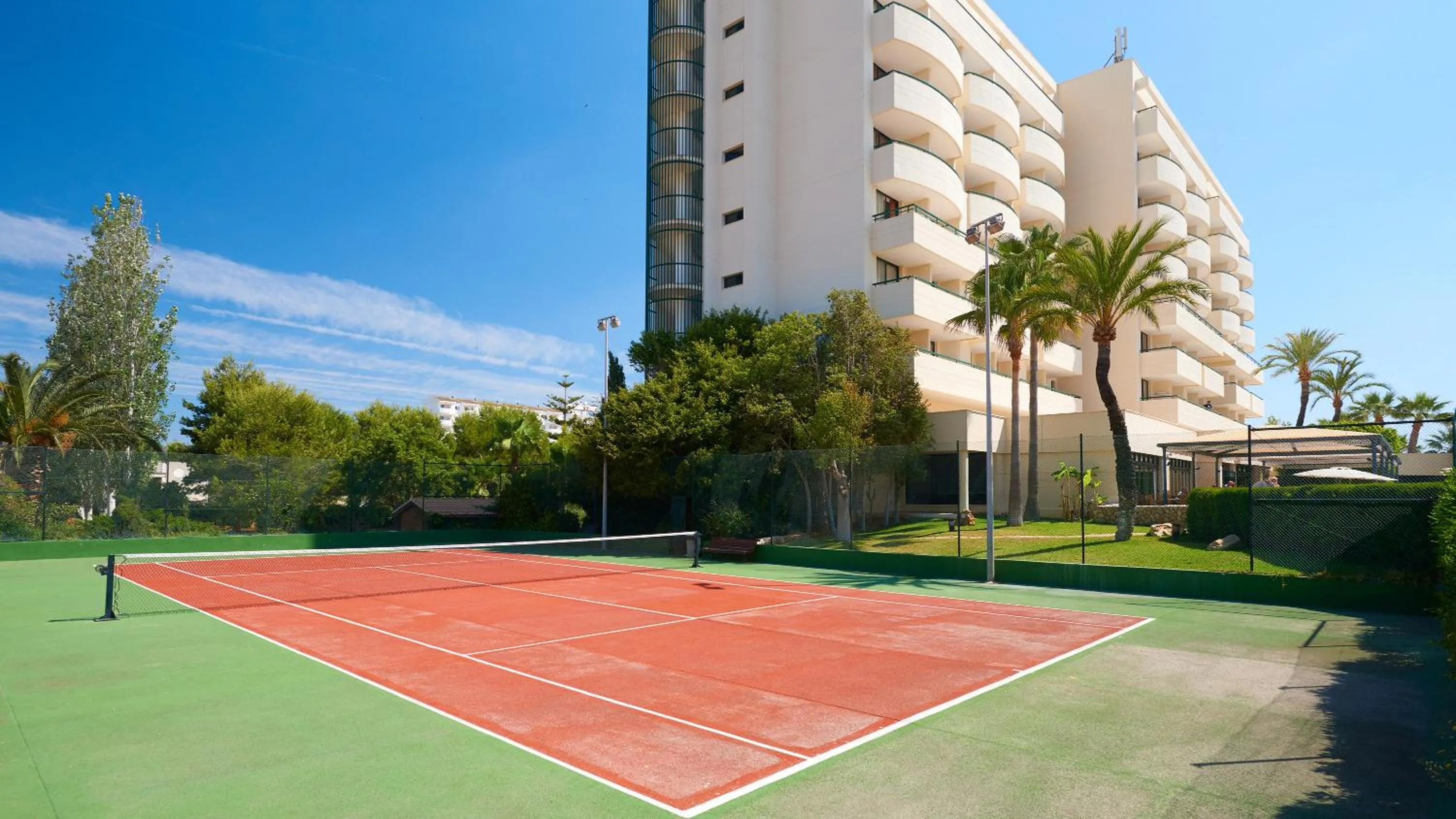 Day in Welikehotel Marfil Playa