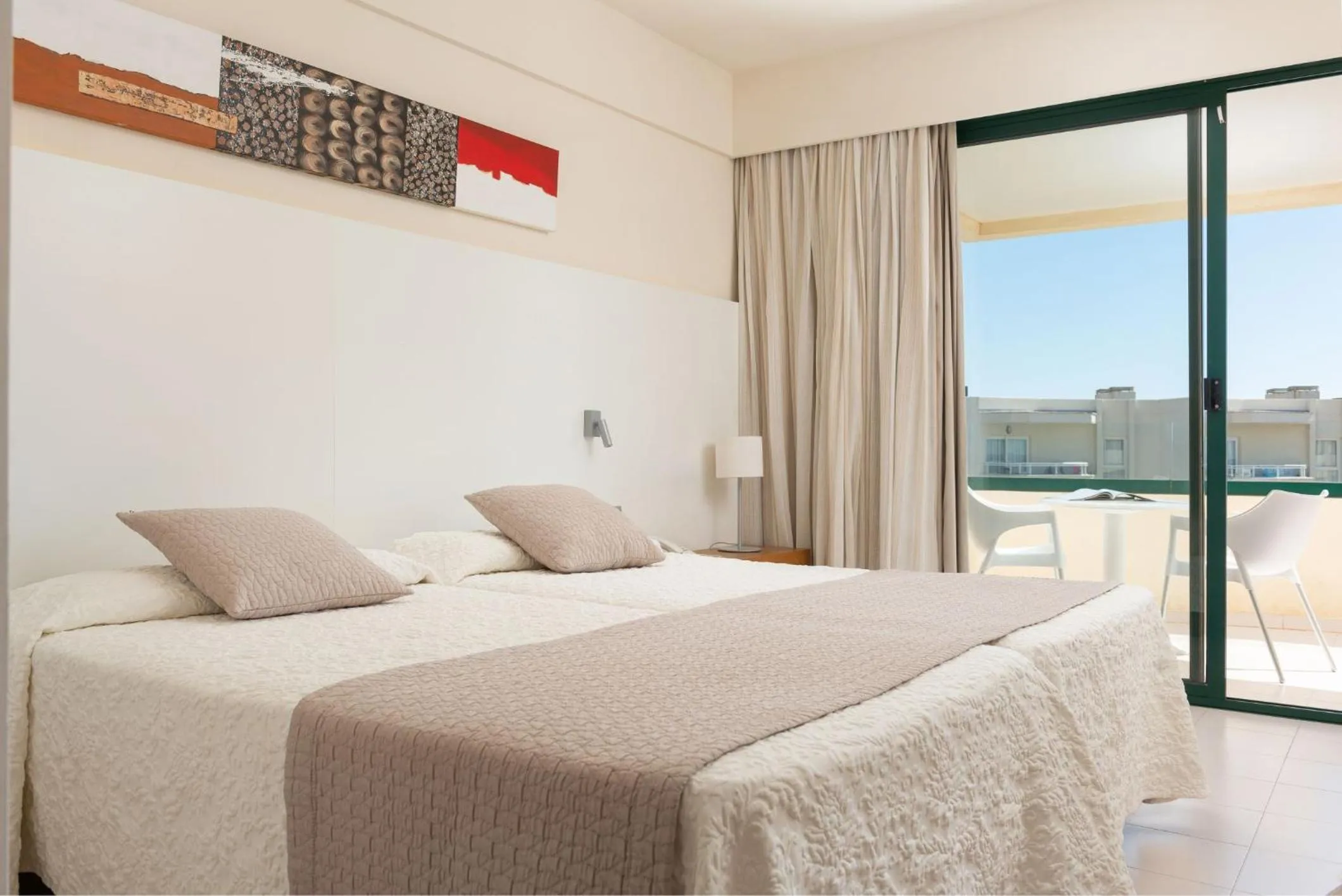Bedroom, Bed in Welikehotel Marfil Playa