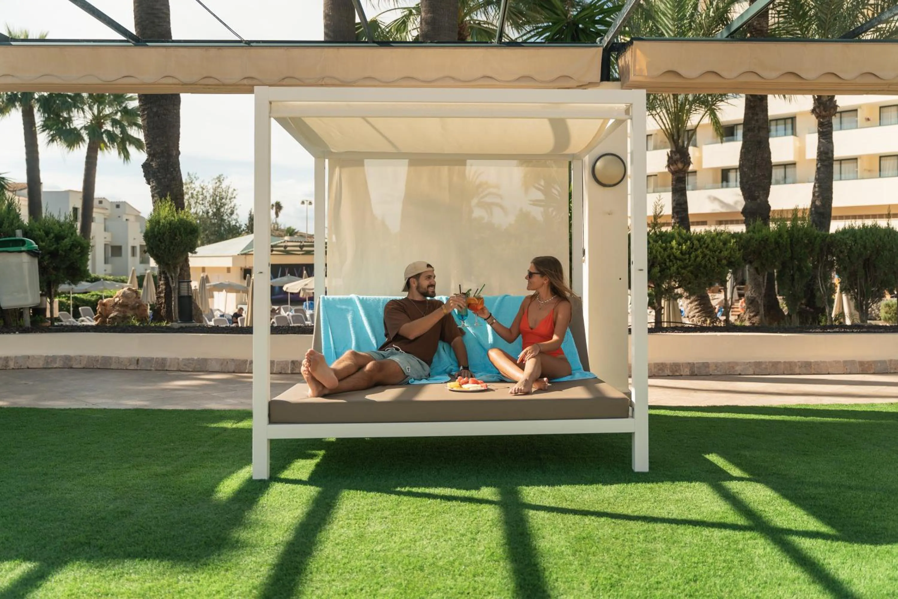 Swimming pool in Welikehotel Marfil Playa