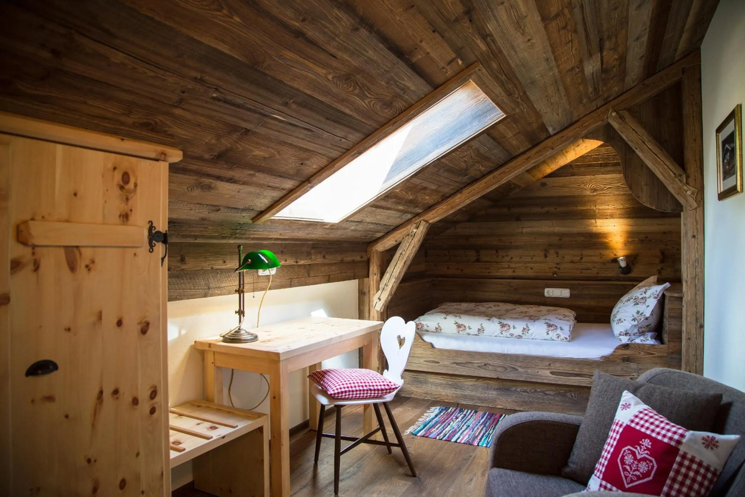 Bedroom, Bed in Chalets & Apartments Beim Waicher zwischen Salzburg und Chiemsee