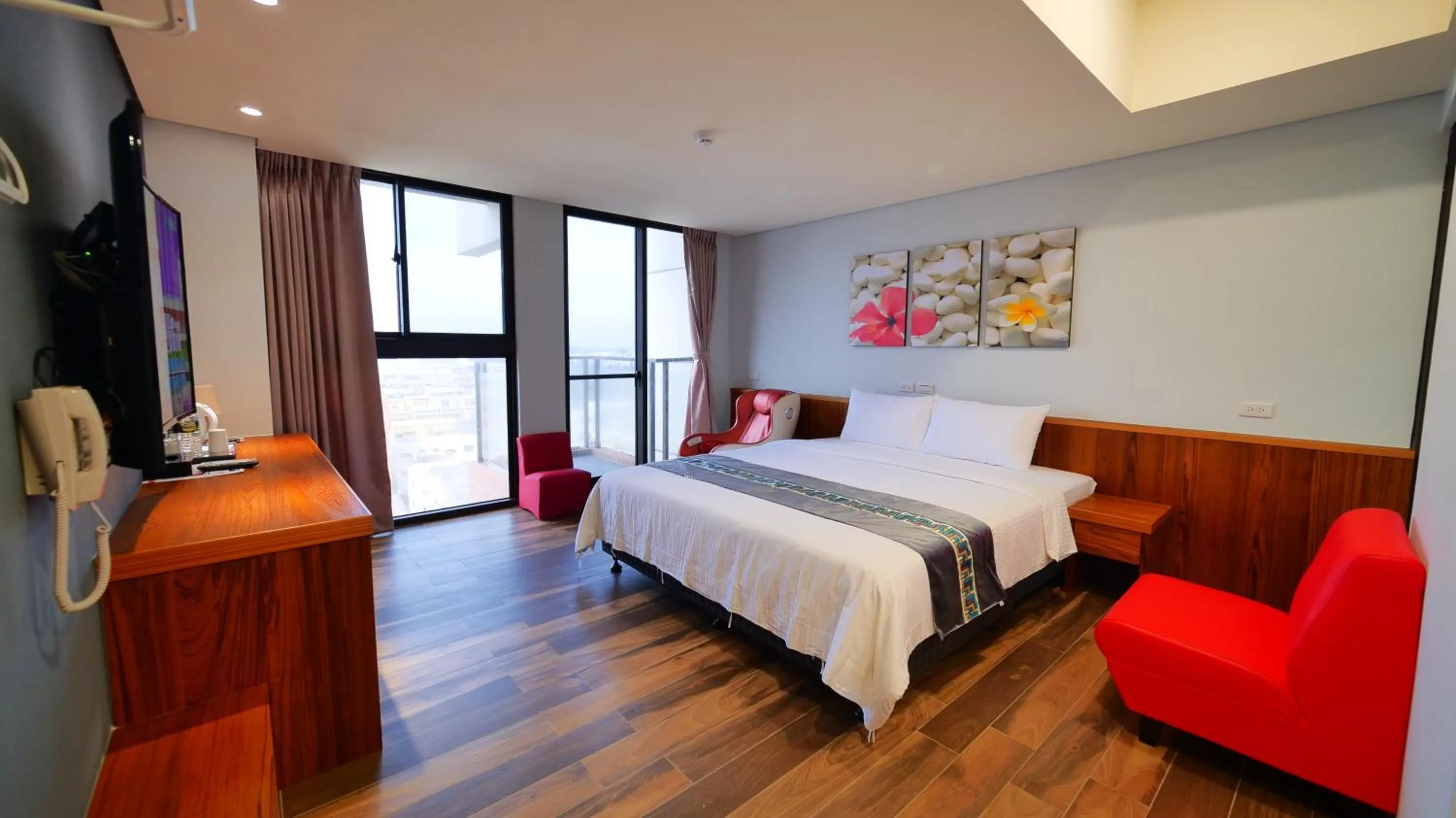 Photo of the whole room, Bed in Apause Hotel