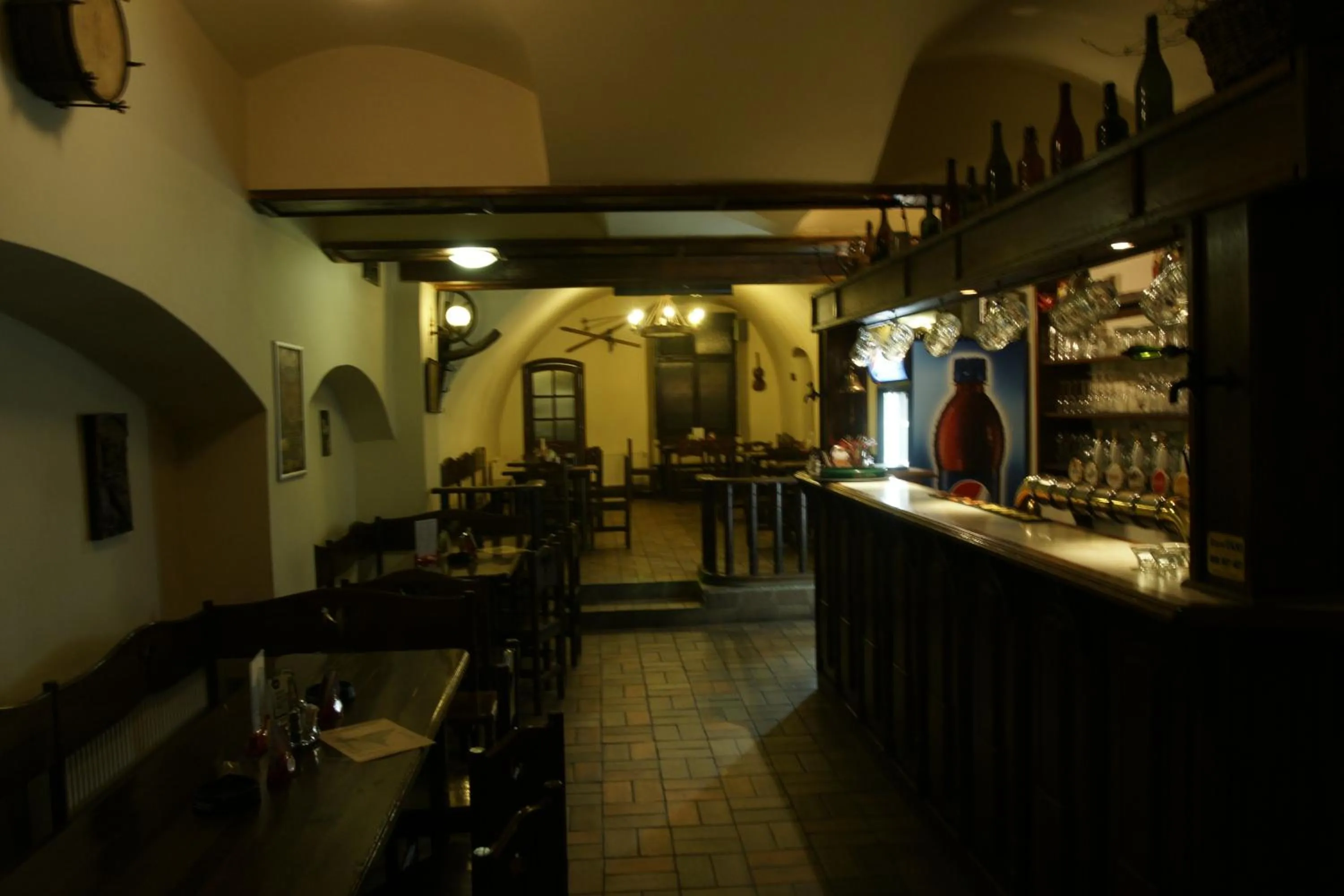 Restaurant/places to eat in Hotel U Zlateho Andela