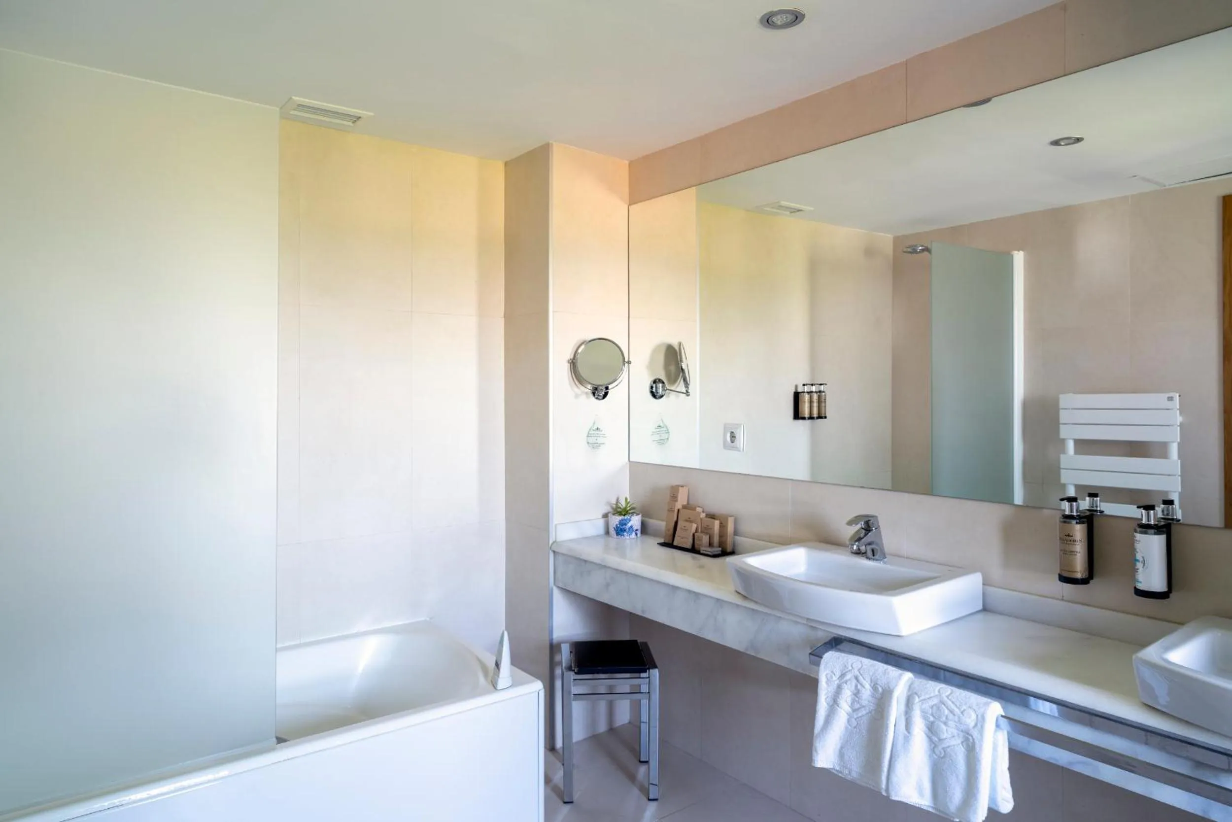 Bathroom in Parador de Argómaniz