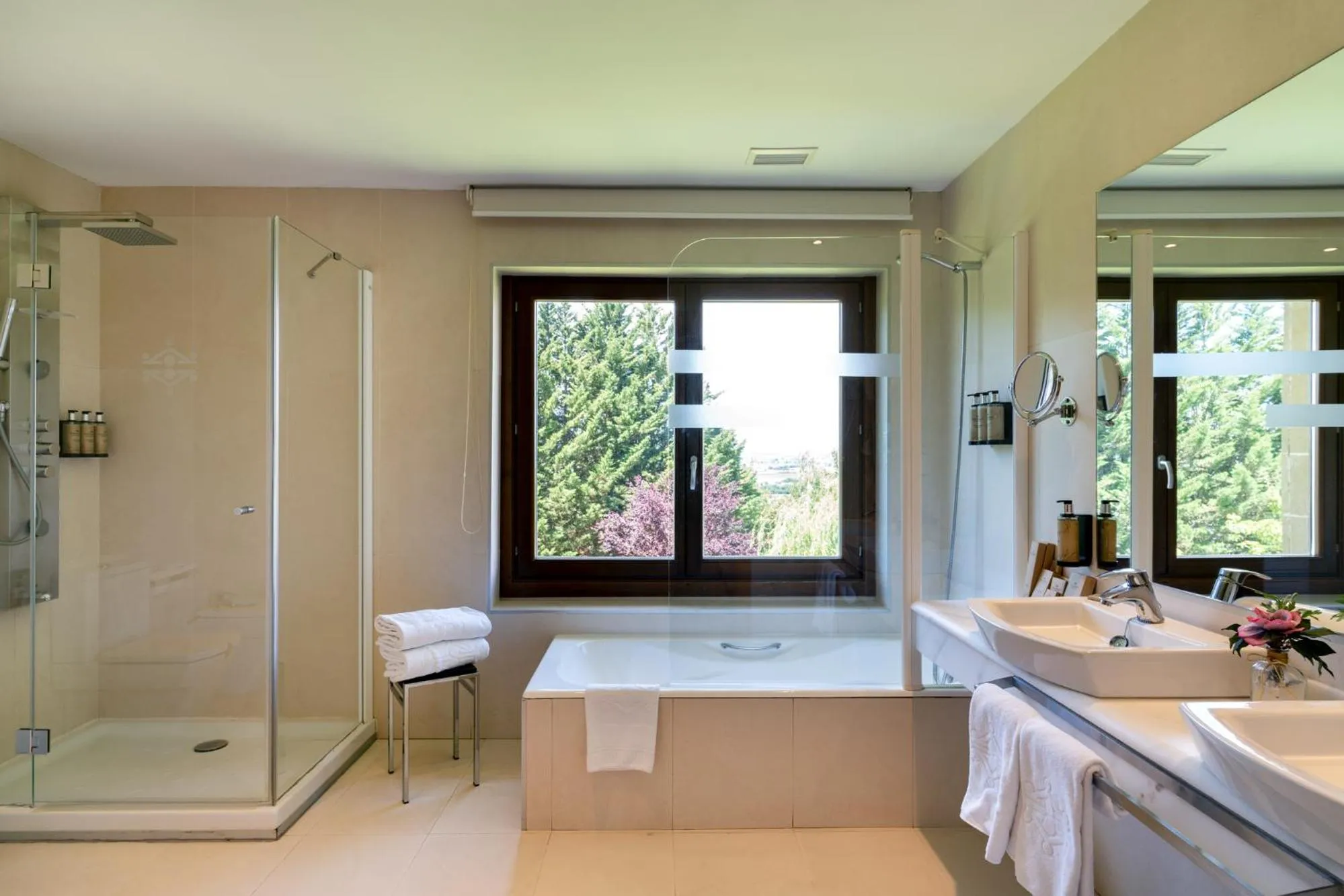 Toilet in Parador de Argómaniz