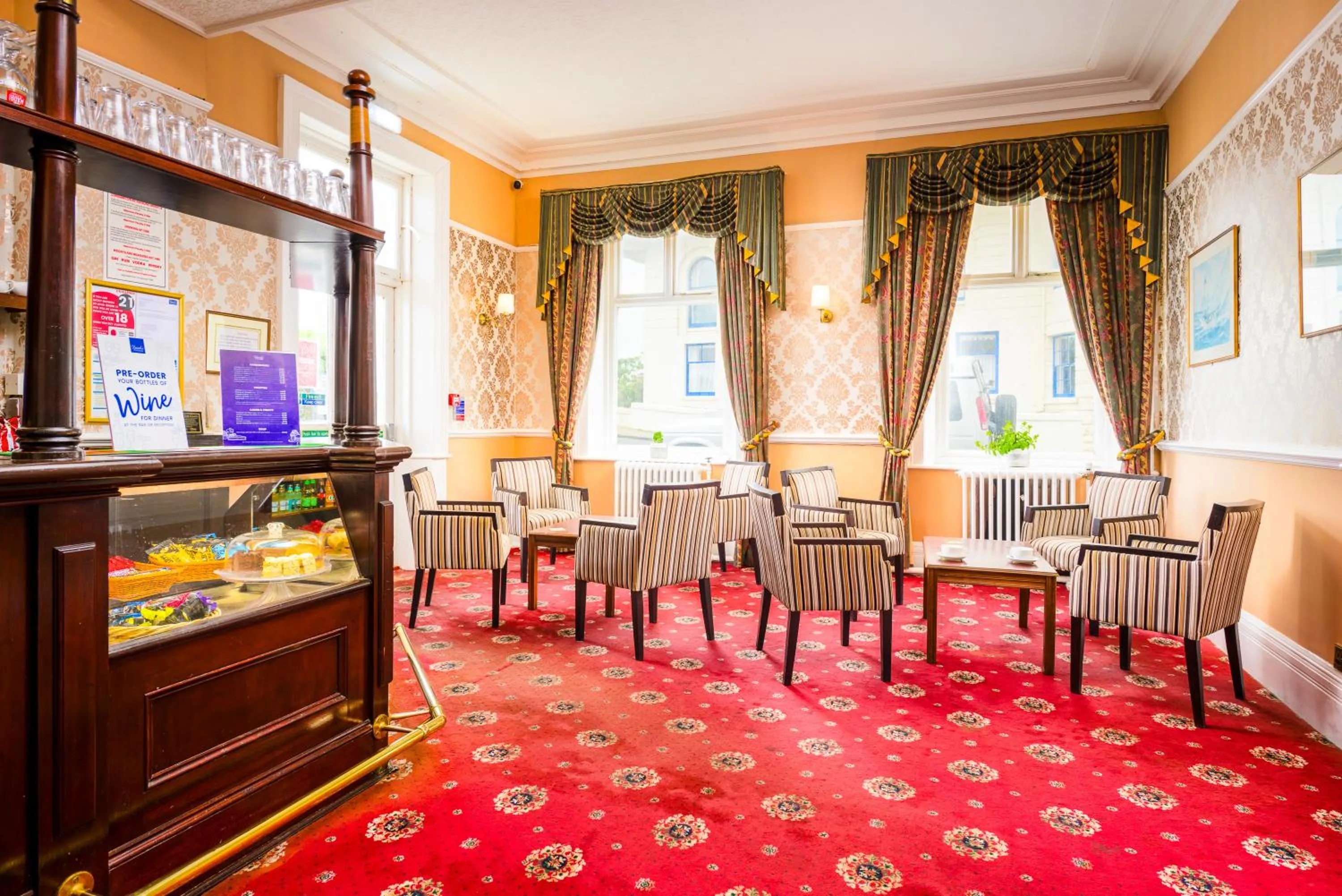 Lounge or bar in The Esplanade Hotel