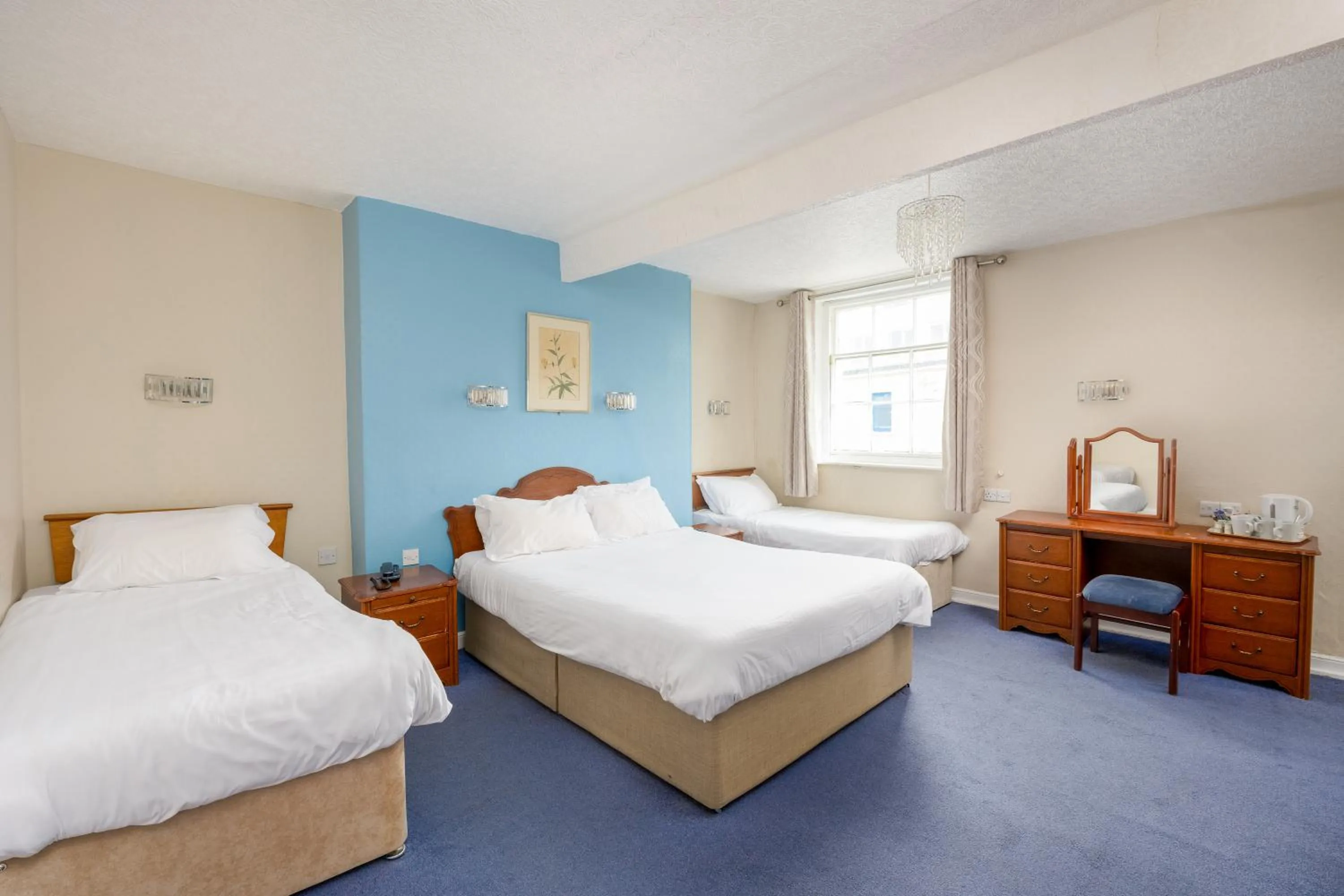 Bedroom, Bed in The Esplanade Hotel