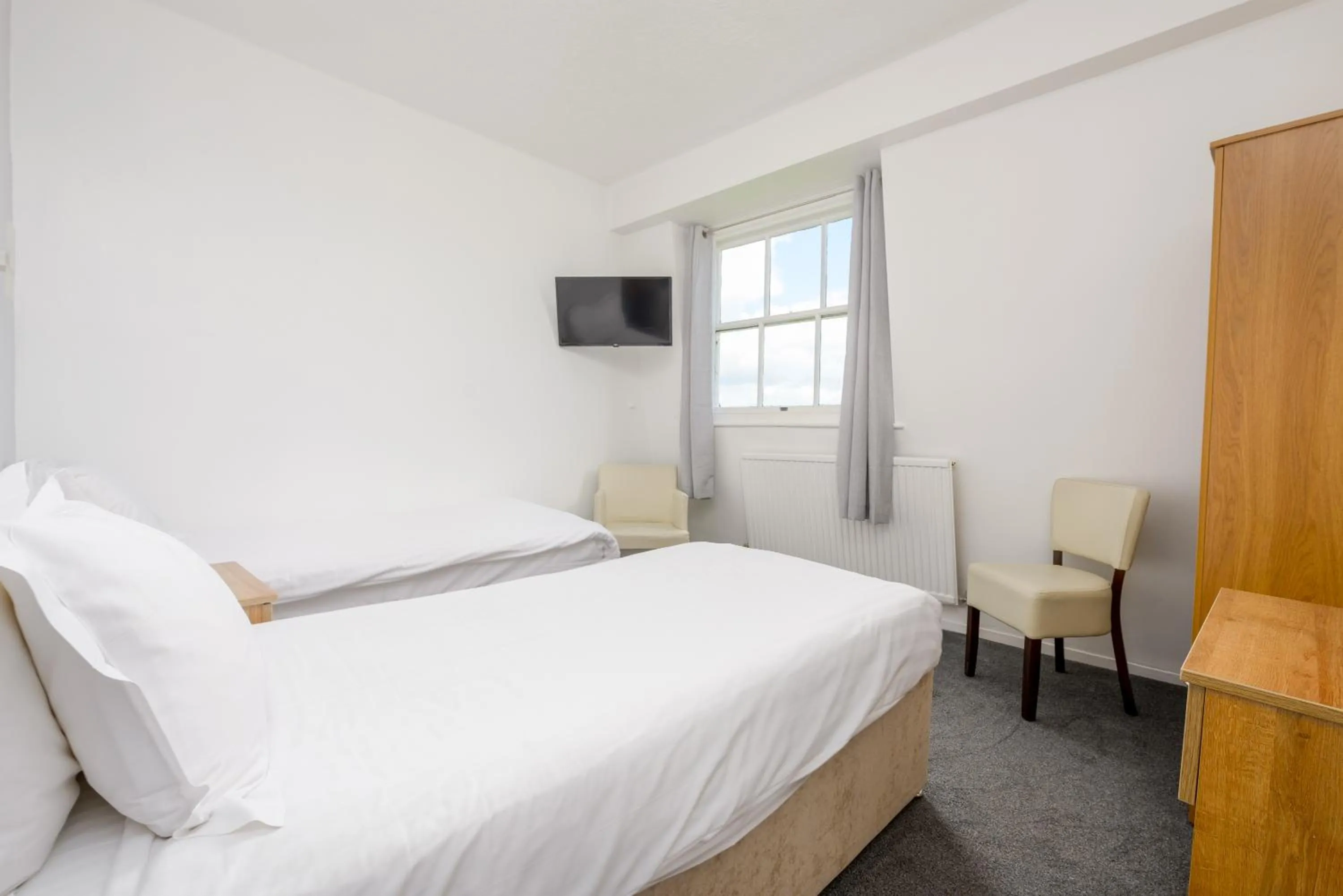 Bedroom, Bed in The Esplanade Hotel