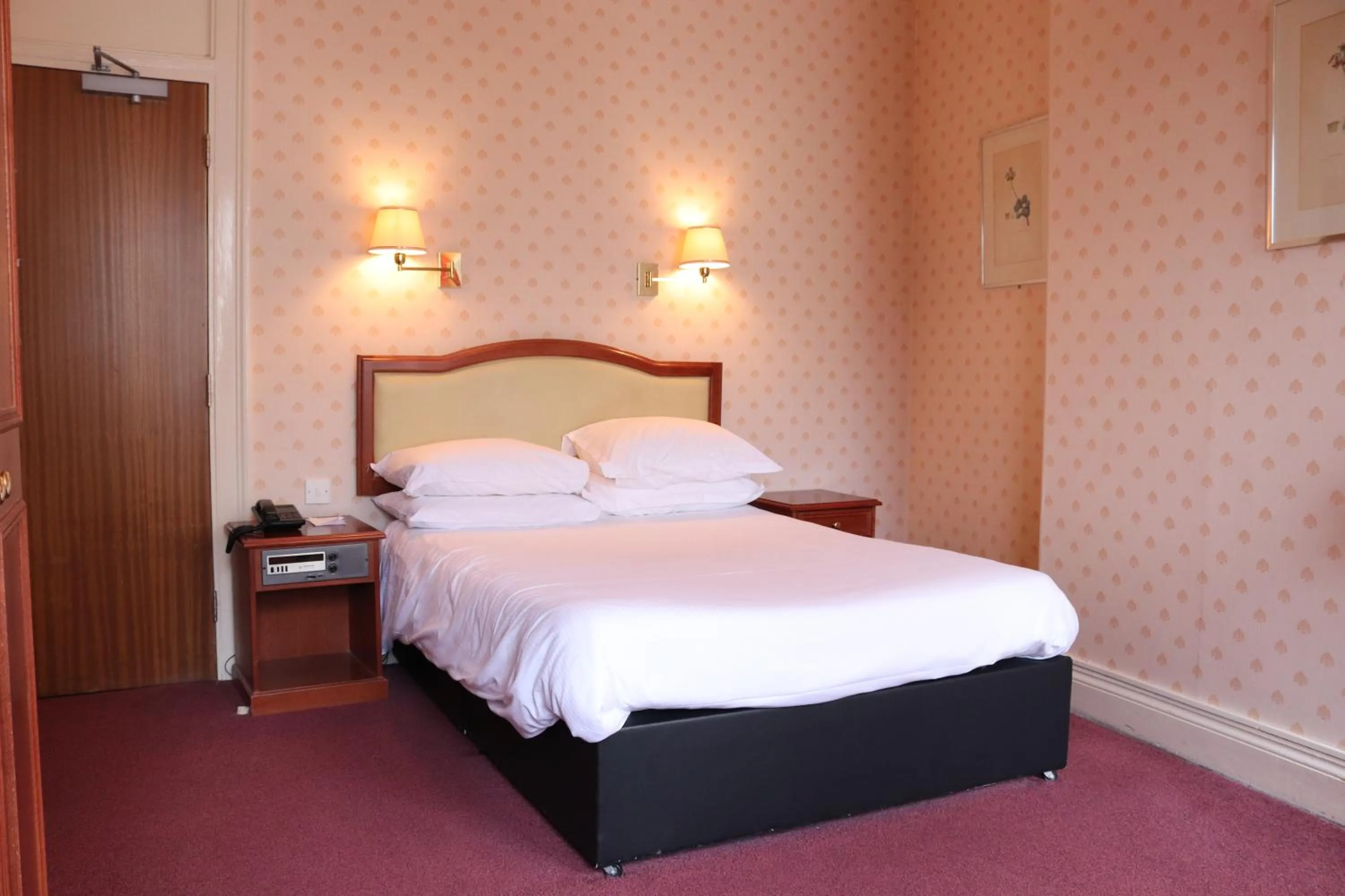 Photo of the whole room, Bed in The Esplanade Hotel