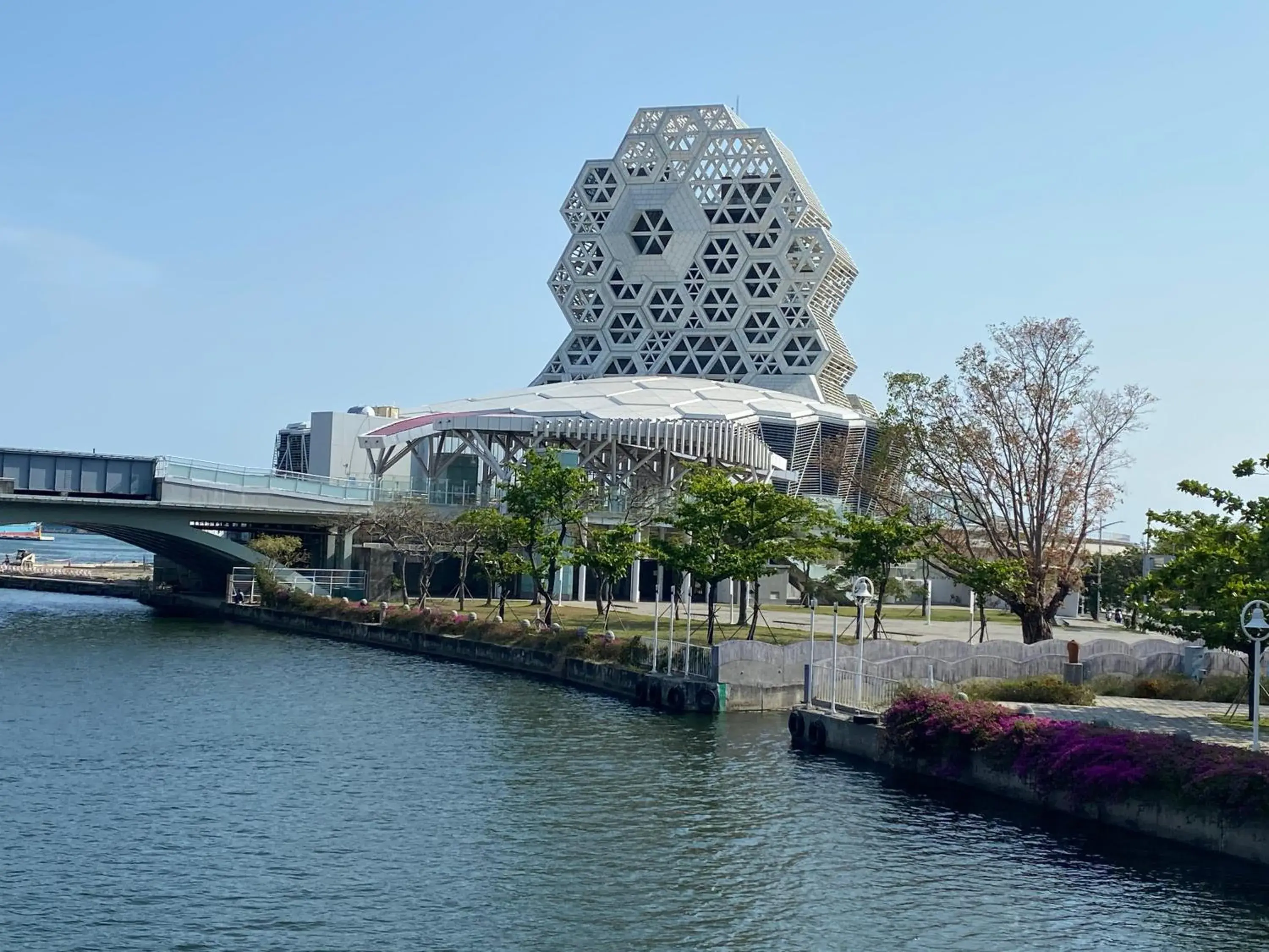 Nearby landmark, Property Building in Wenpin Hotel - Pier 2