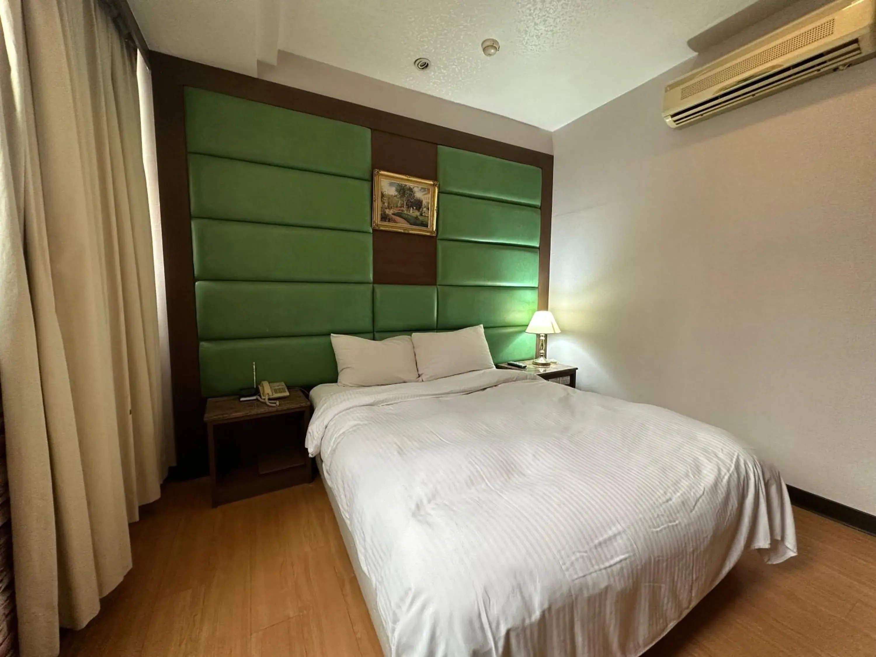 Bed in Wenpin Hotel - Pier 2