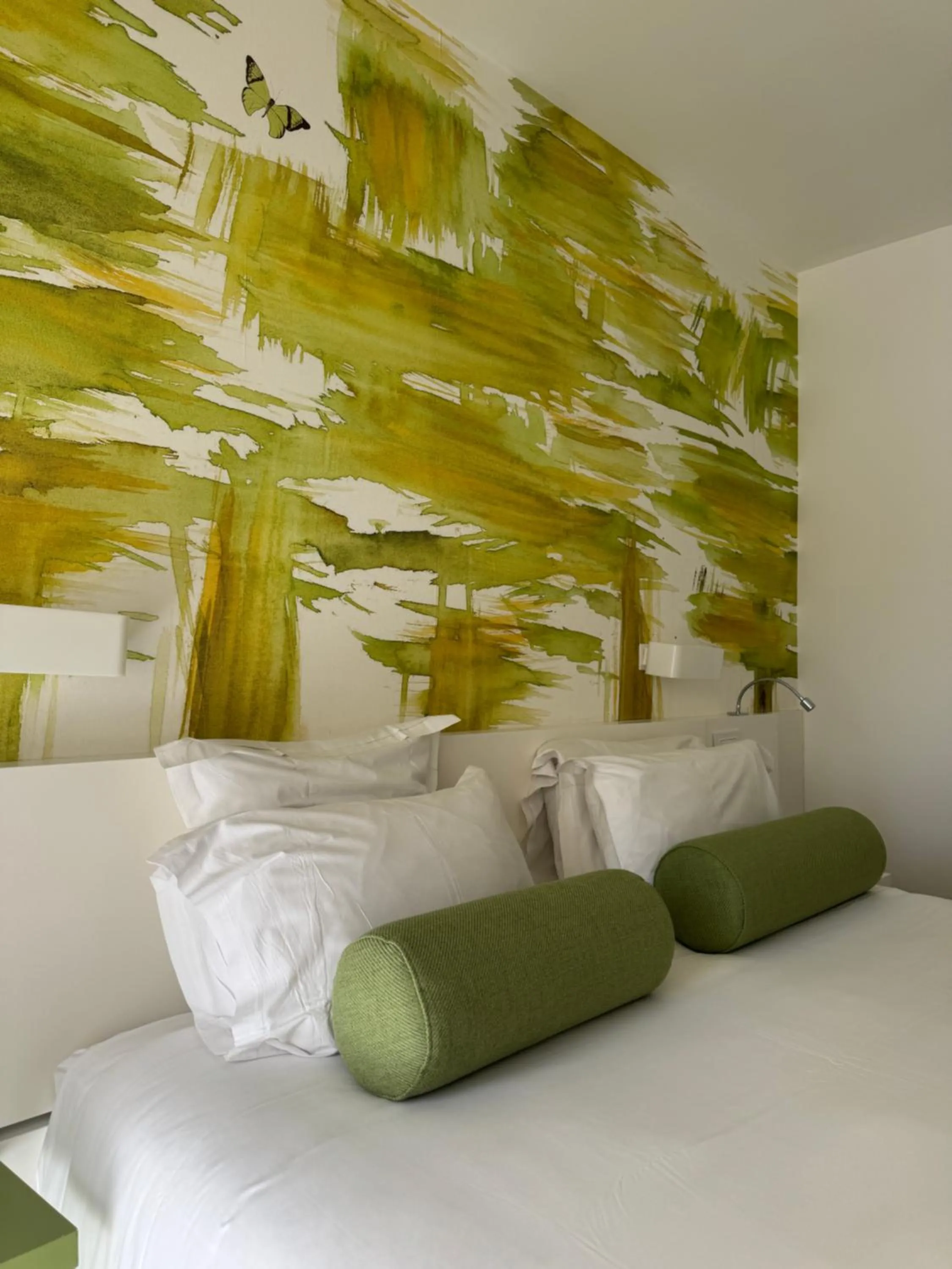 Bedroom, Bed in Hotel Restaurant La Vague de Saint Paul