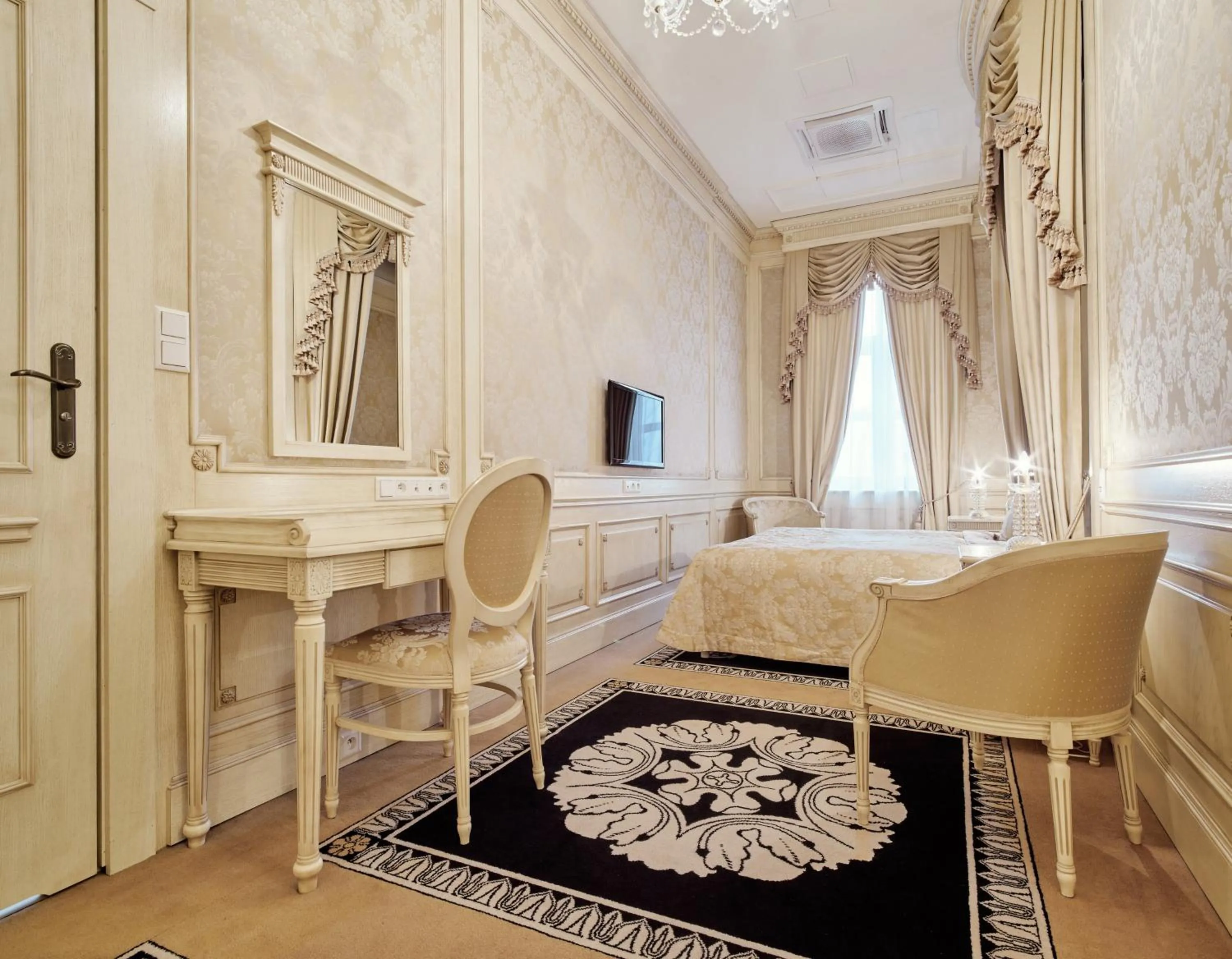 Photo of the whole room in Hotel Koronny