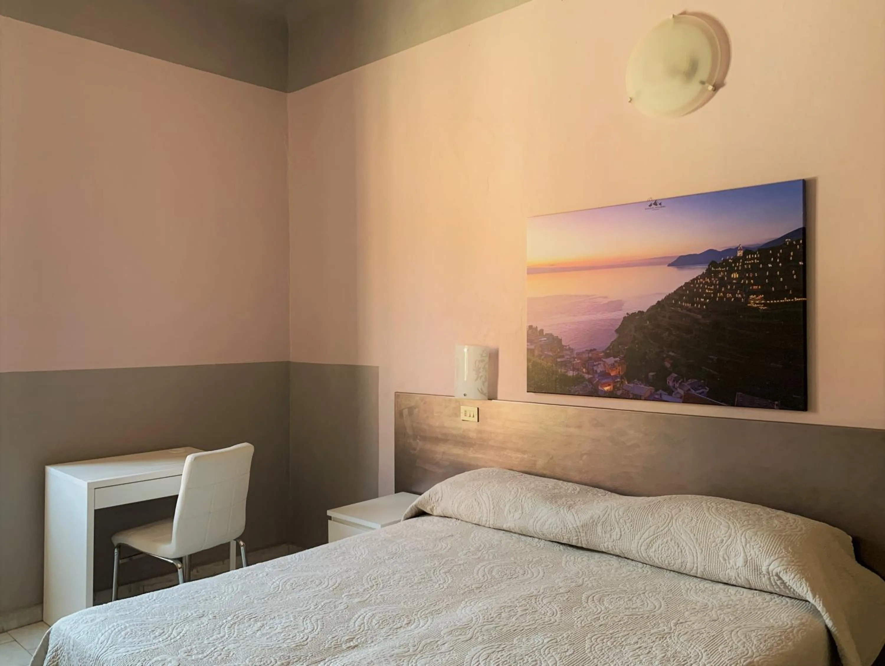 Bedroom, Bed in Albergo La Villetta