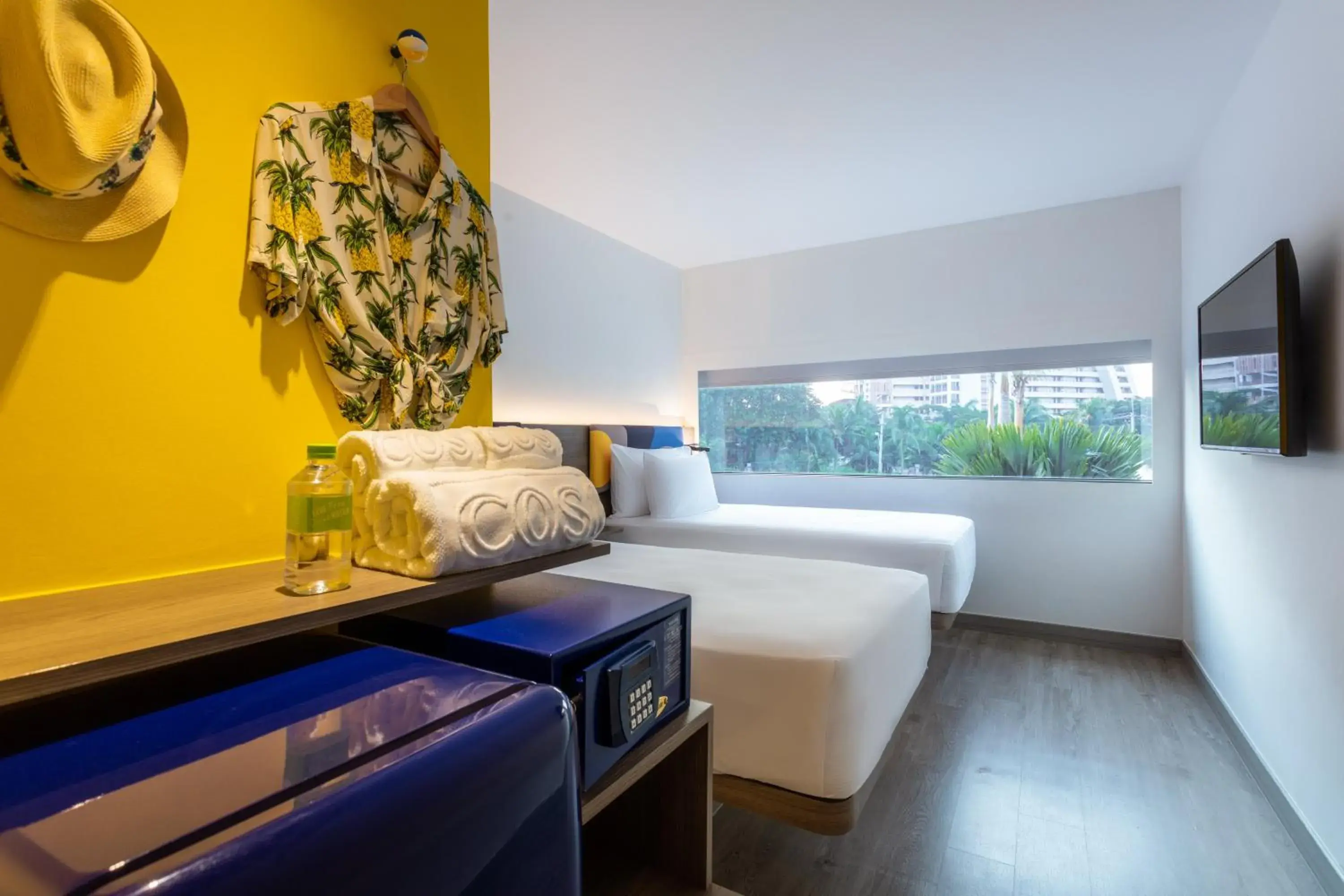 Photo of the whole room, Bed in COSI Pattaya Wong Amat Beach - SHA Plus Certified