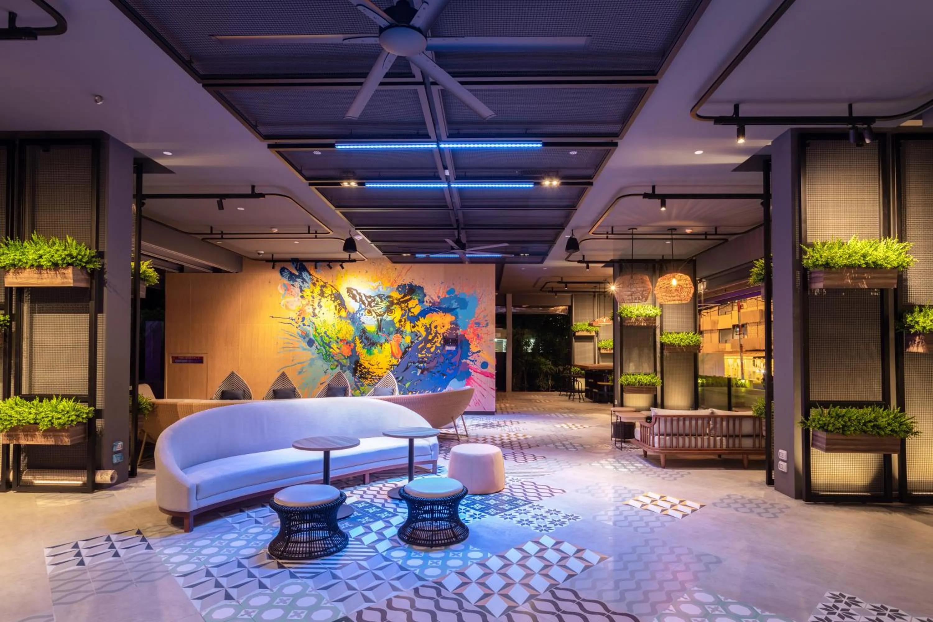 Lobby or reception in COSI Pattaya Wong Amat Beach - SHA Plus Certified