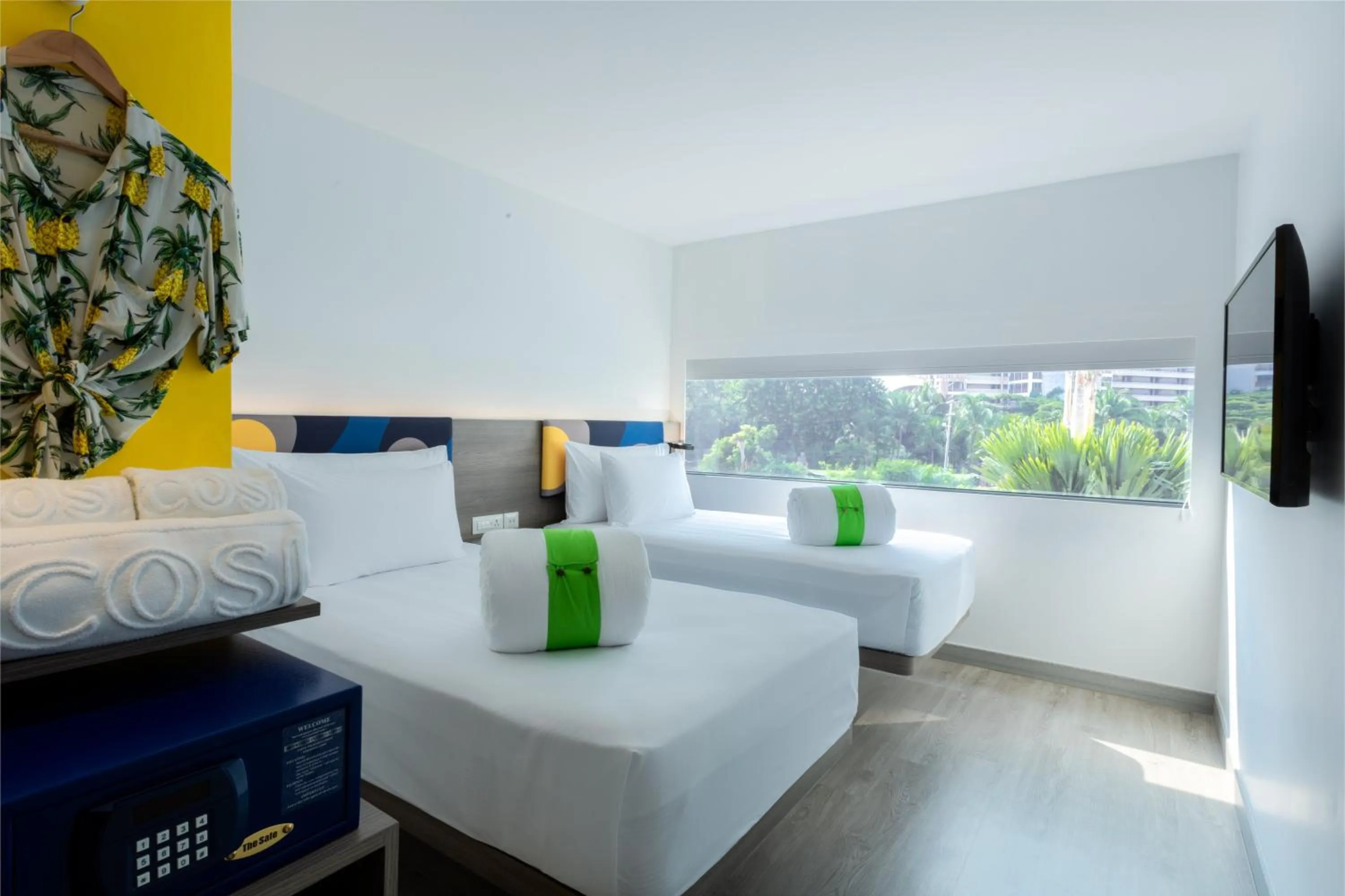 Photo of the whole room, Bed in COSI Pattaya Wong Amat Beach - SHA Plus Certified